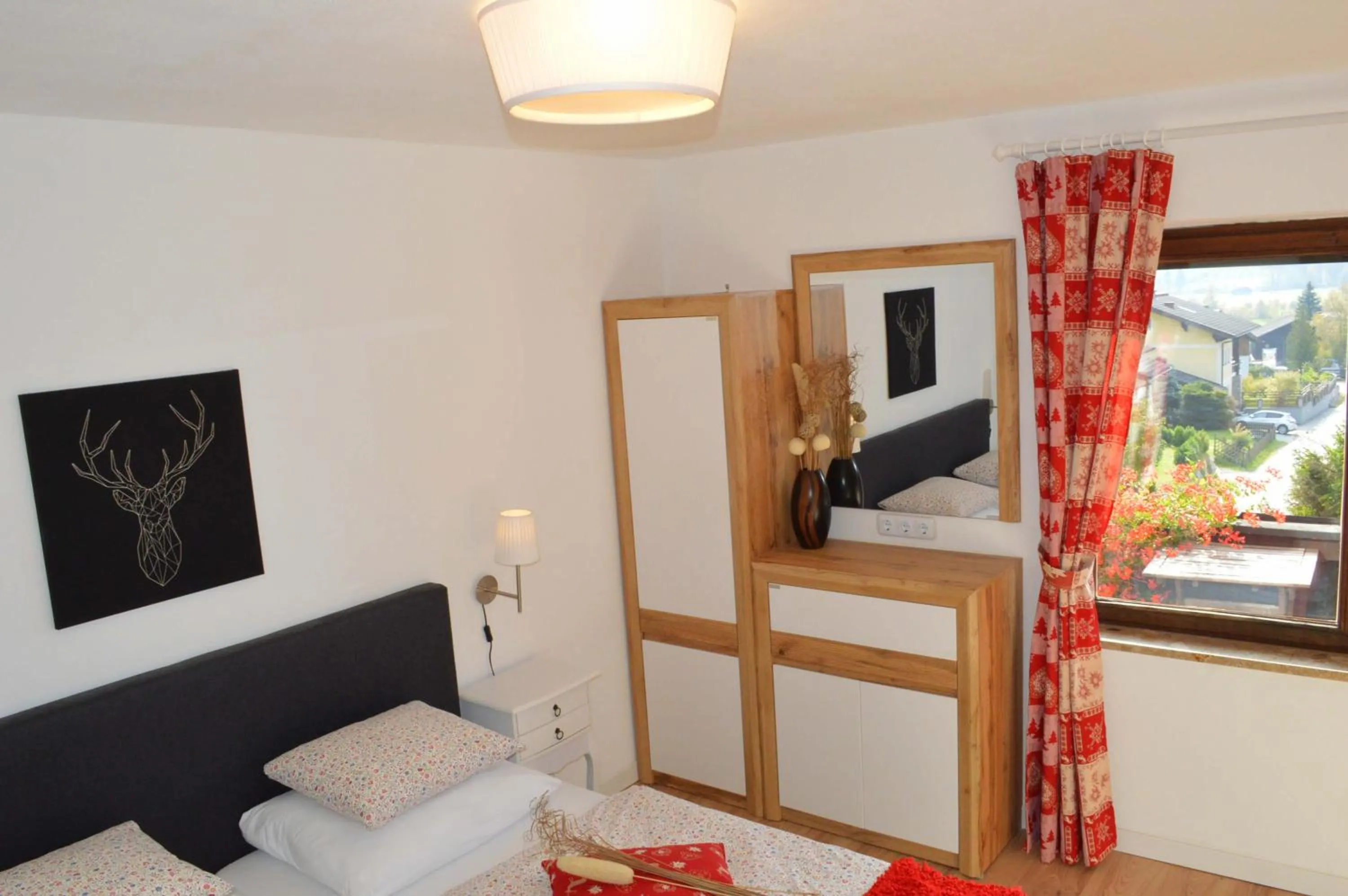 Photo of the whole room in Haus Susanne