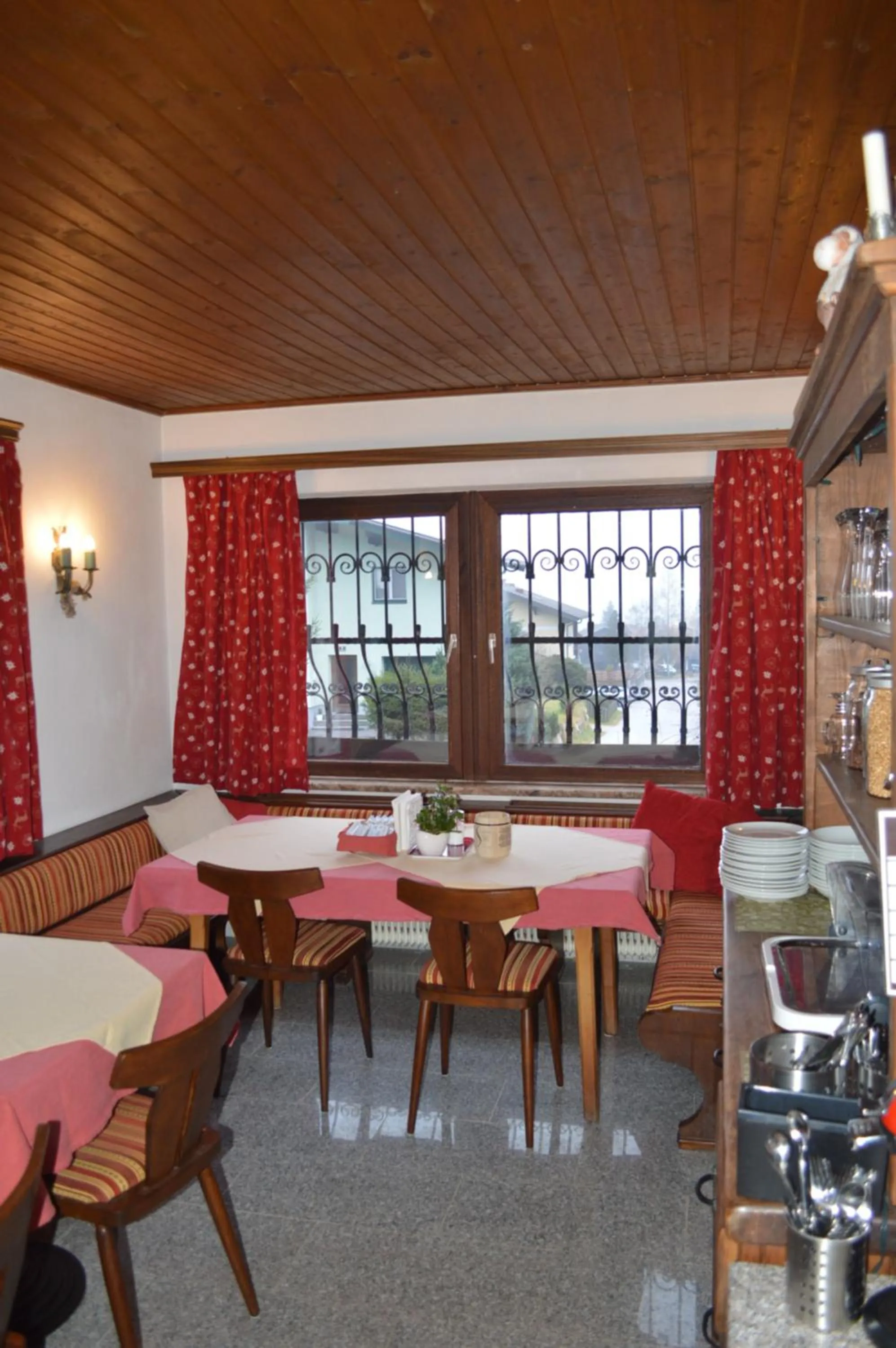 Restaurant/places to eat in Haus Susanne