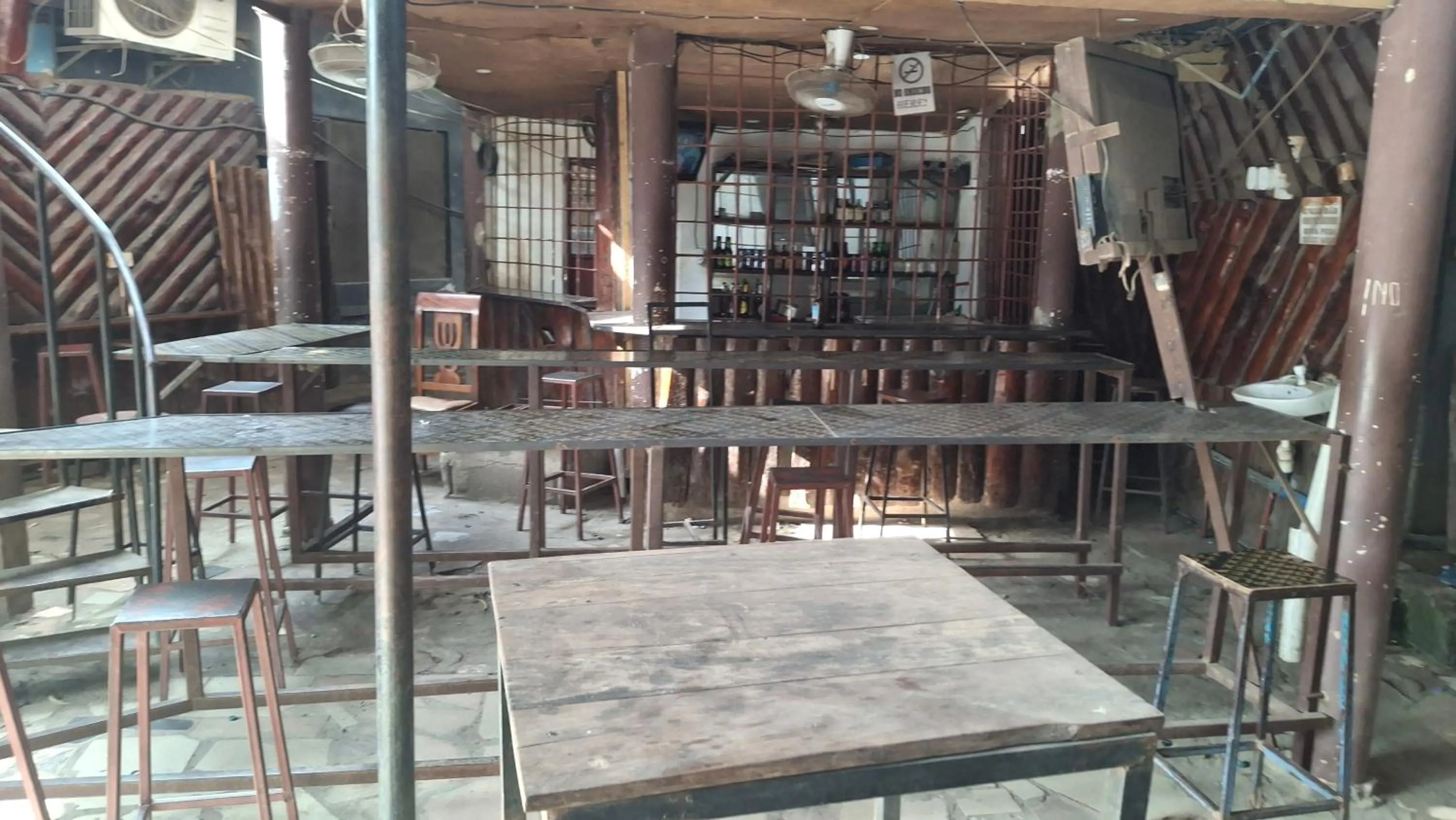 Kicec bar and guest house airport