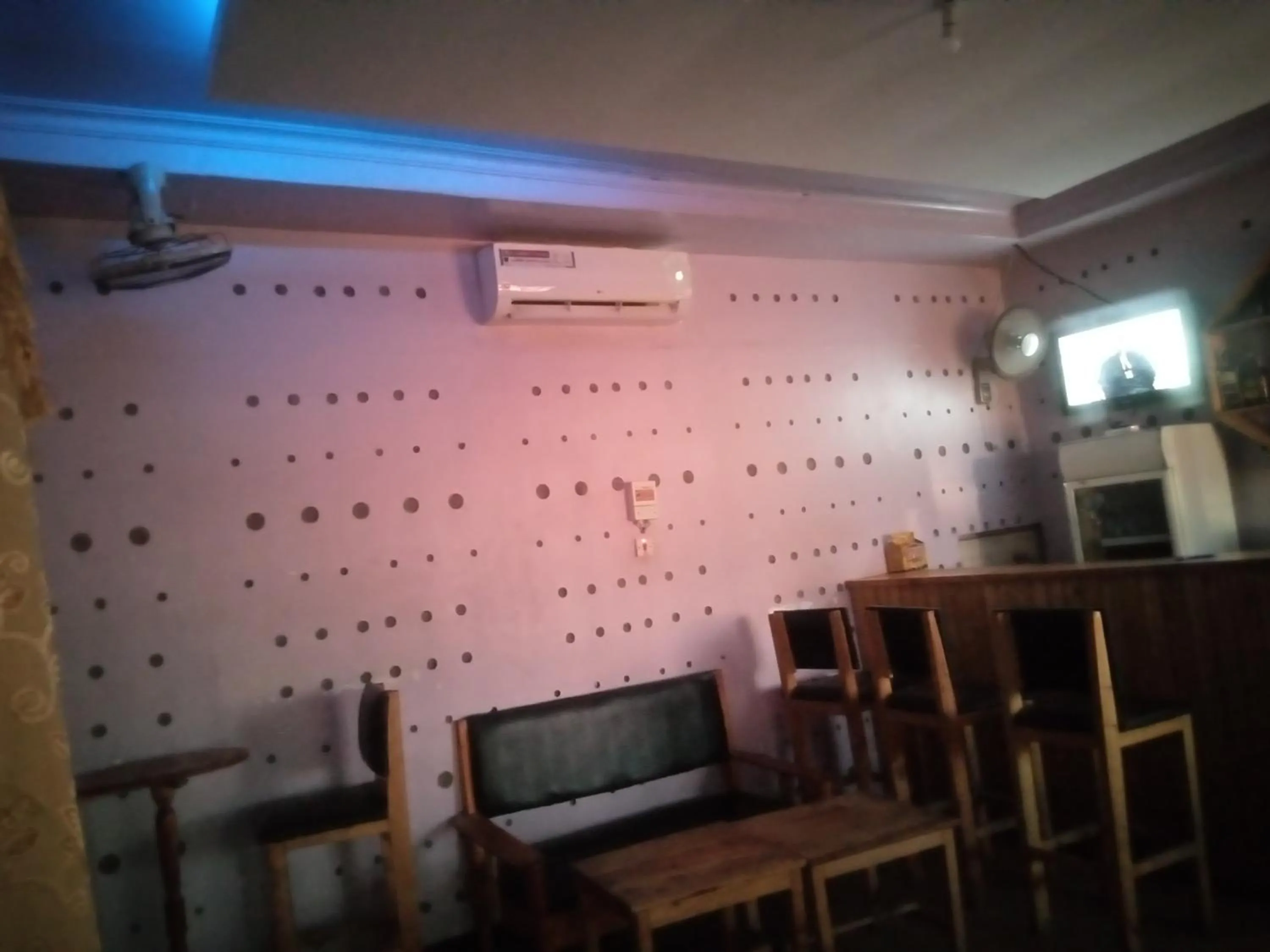 Kicec bar and guest house airport