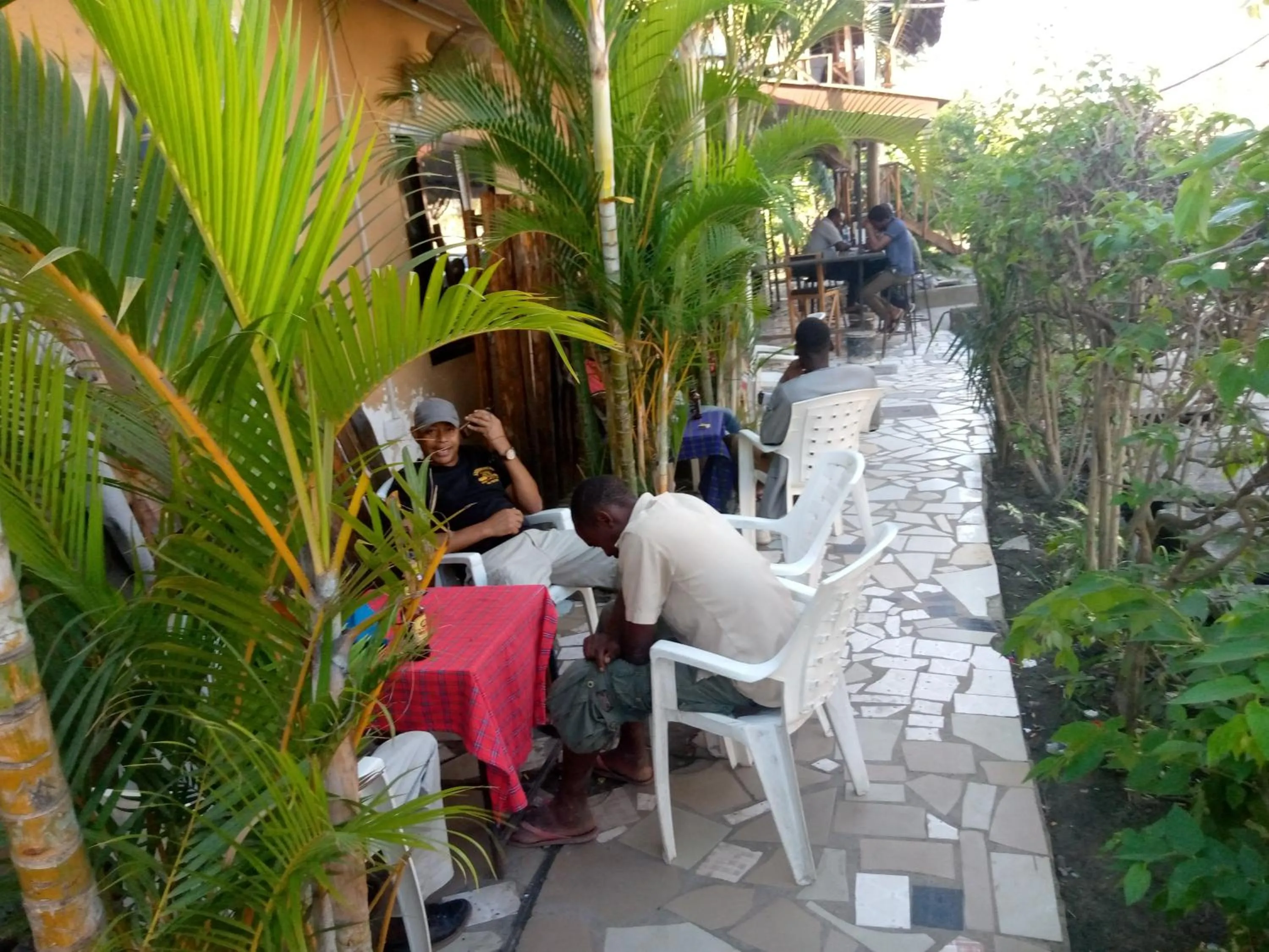 Kicec bar and guest house airport