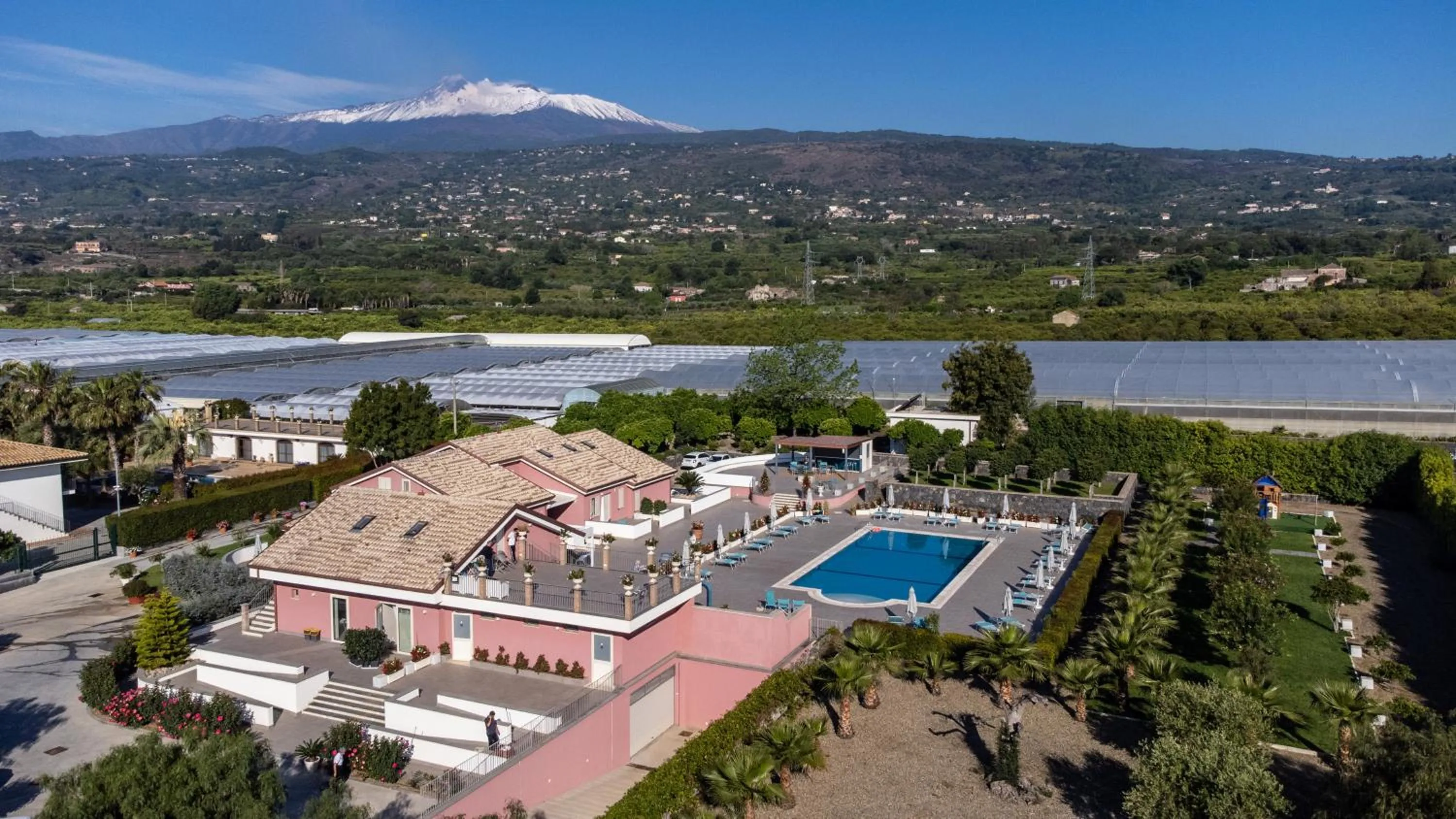 Dipladenia Garden Country Resort