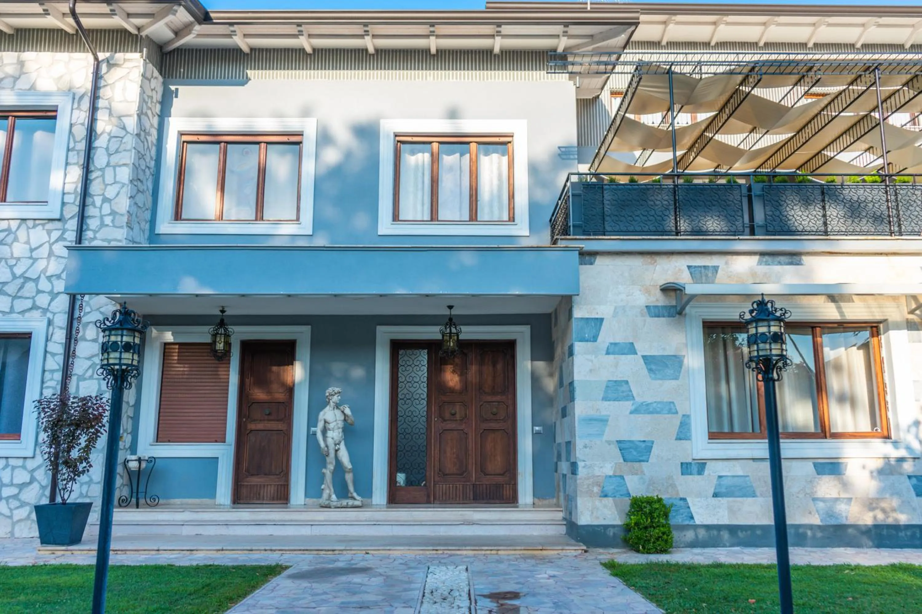 Property building in B&B L'EDEN