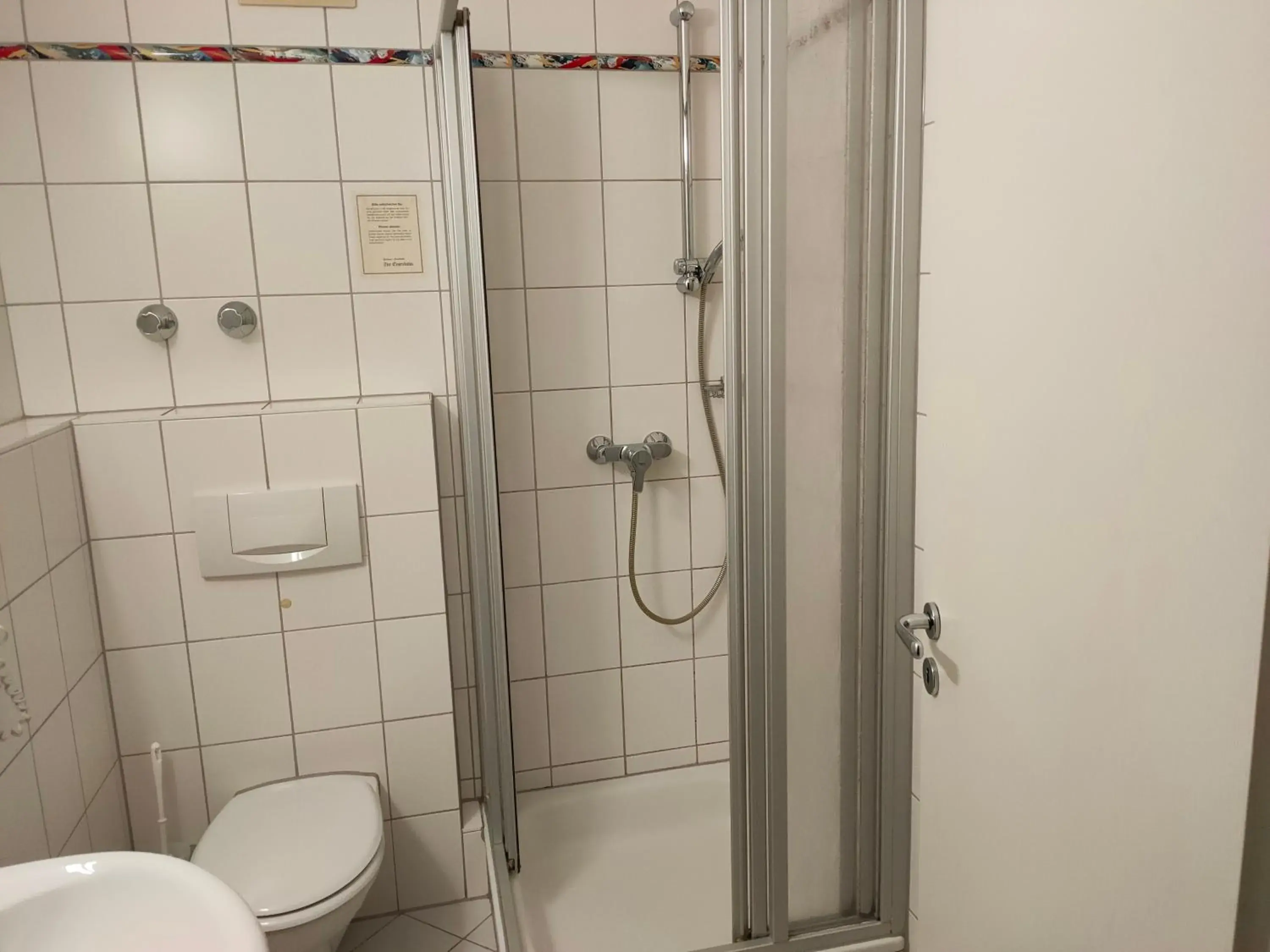 Single Room in Hotel zur Eisenbahn Single Room in Hotel zur Eisenbahn