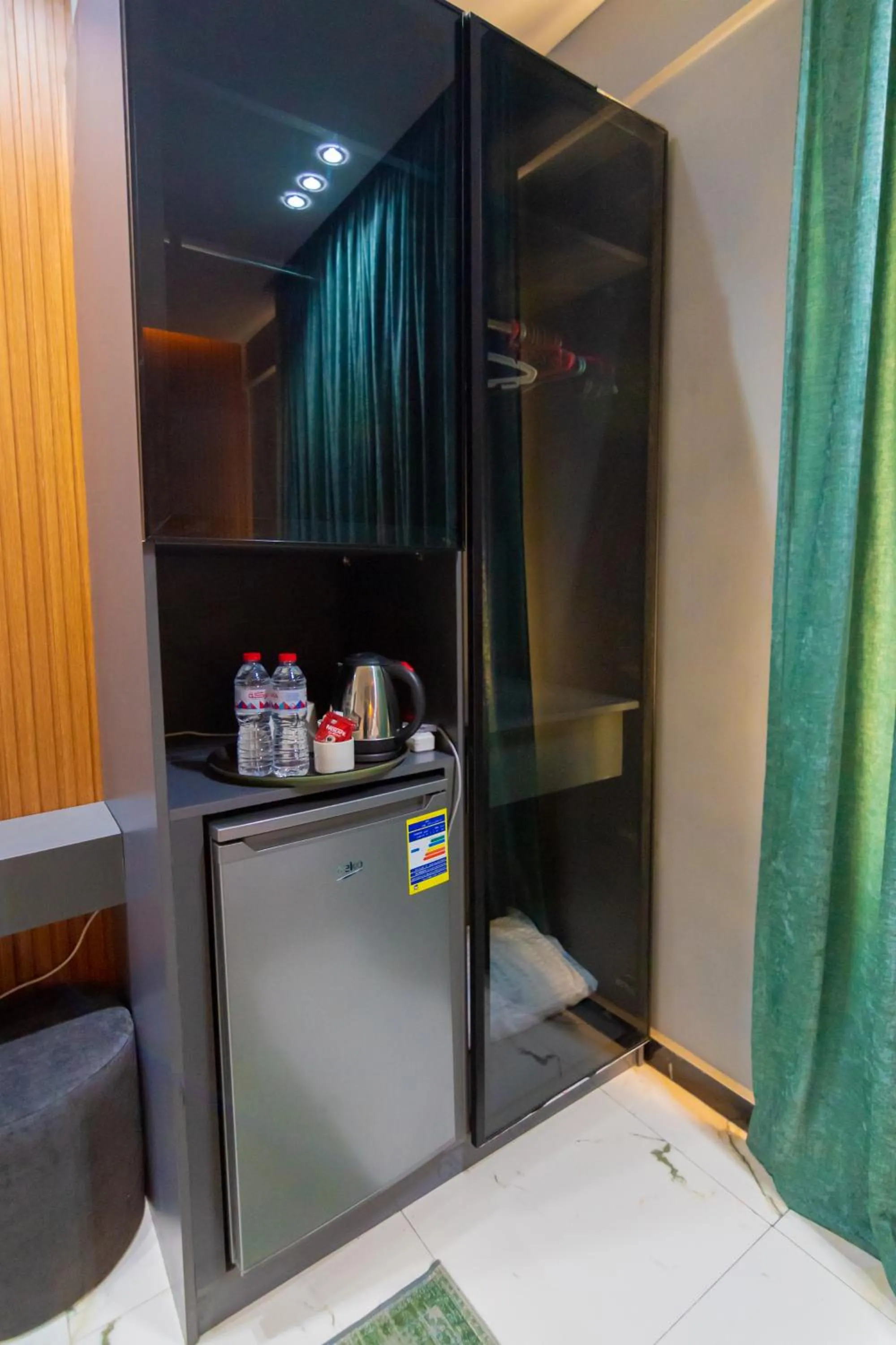 Coffee/tea facilities in Museum Plaza