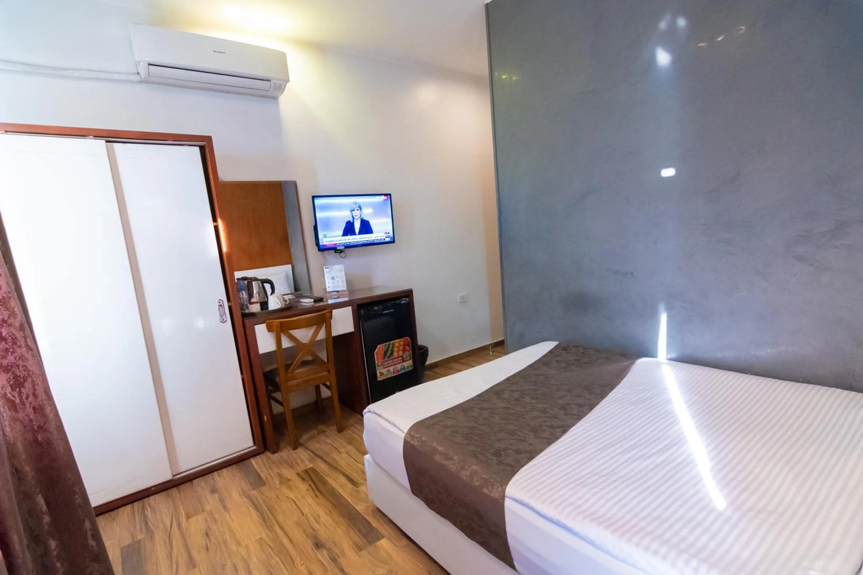 Bedroom, Bed in Museum Plaza