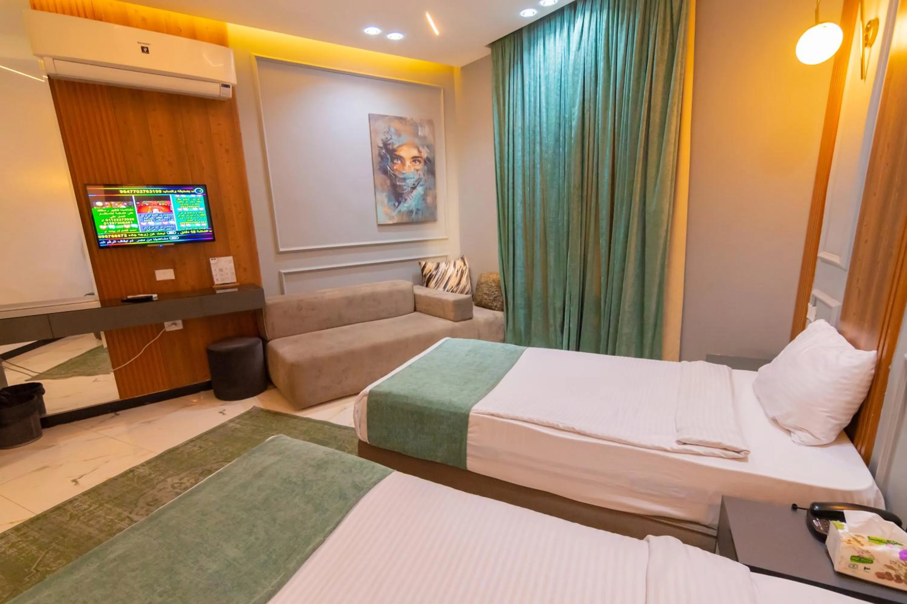 Bedroom, Bed in Museum Plaza