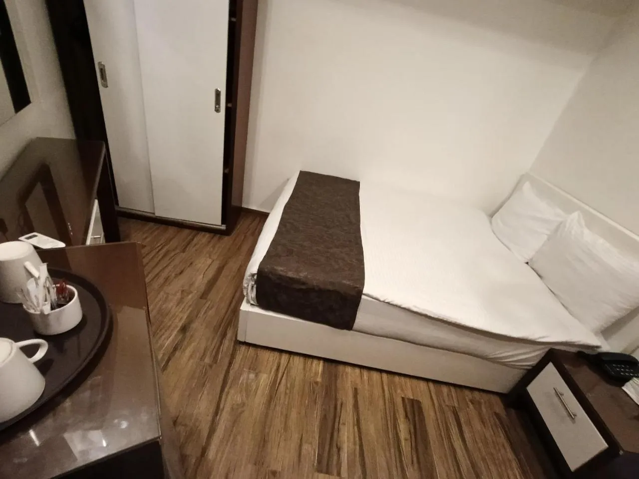 Bedroom, Bed in Museum Plaza