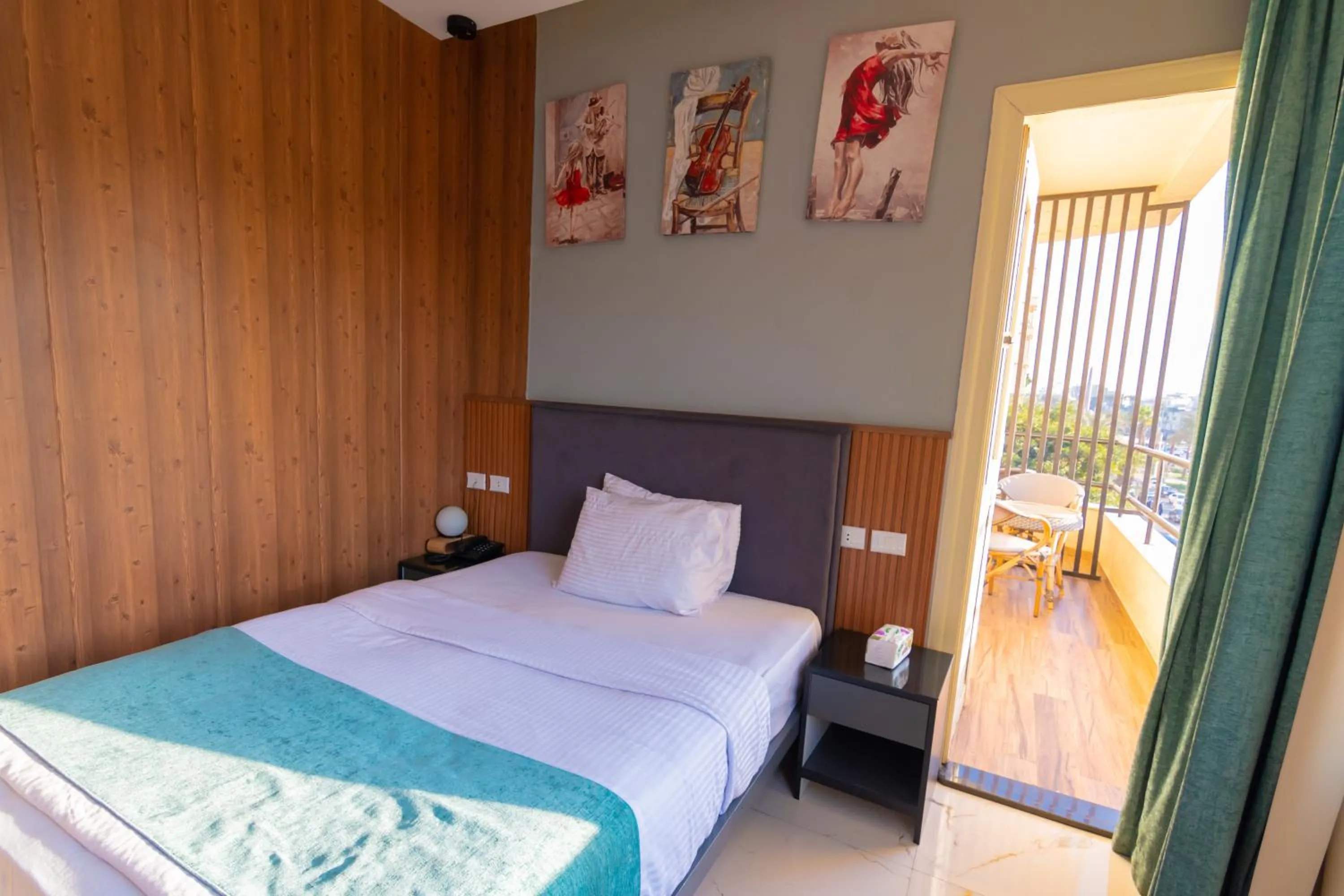 Bedroom, Bed in Museum Plaza