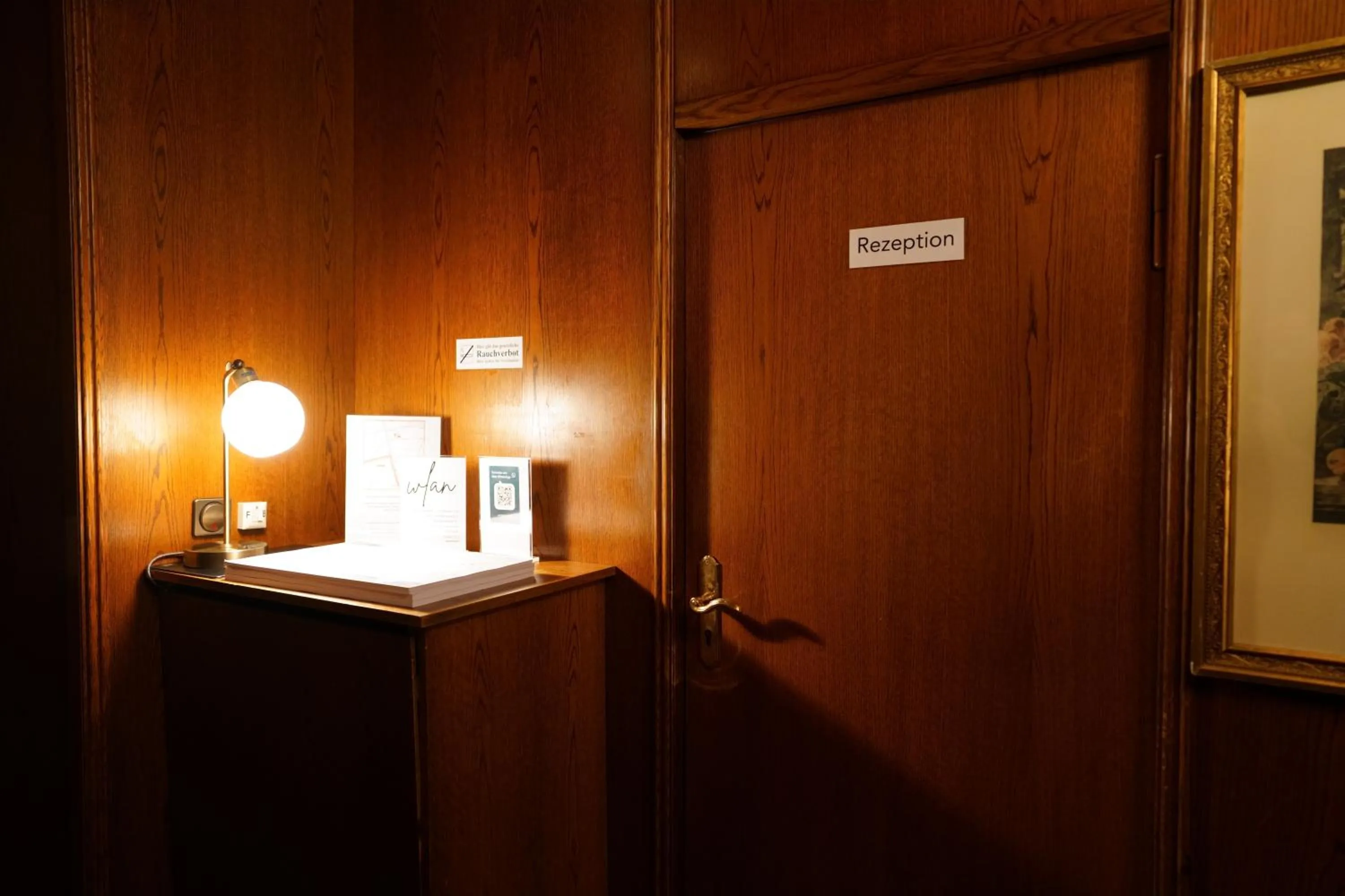 Lobby or reception in Hotel Xantener Eck