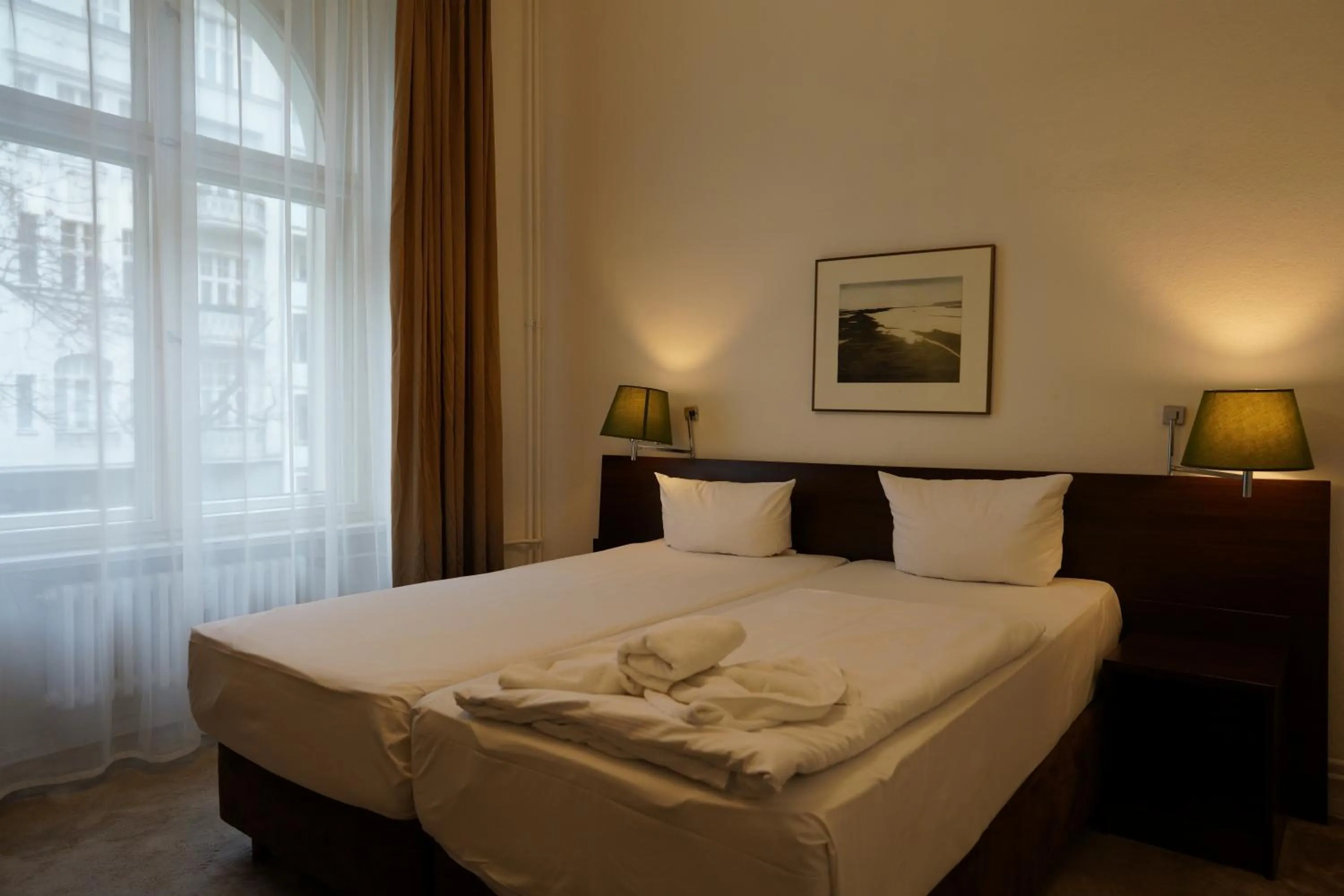 Photo of the whole room, Bed in Hotel Xantener Eck