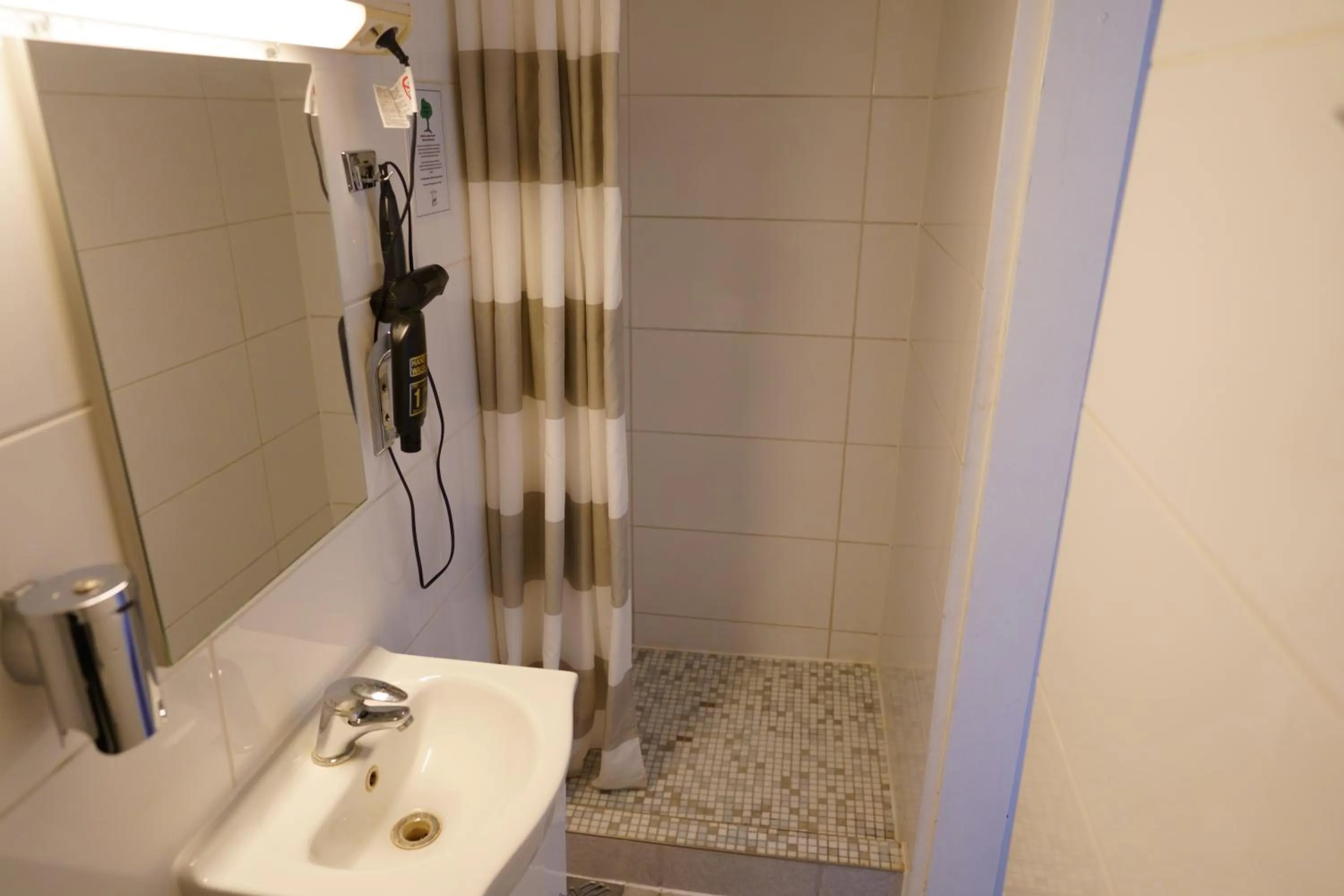 Bathroom in Hotel Xantener Eck