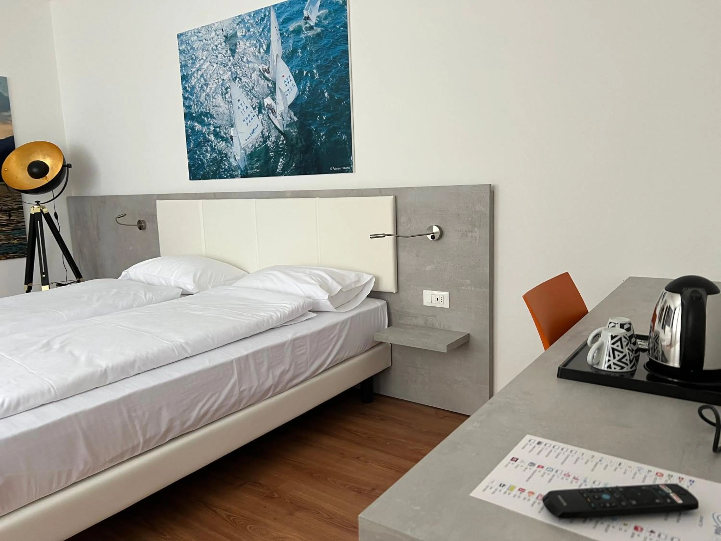 Drinks, Bed in Wind Hotel