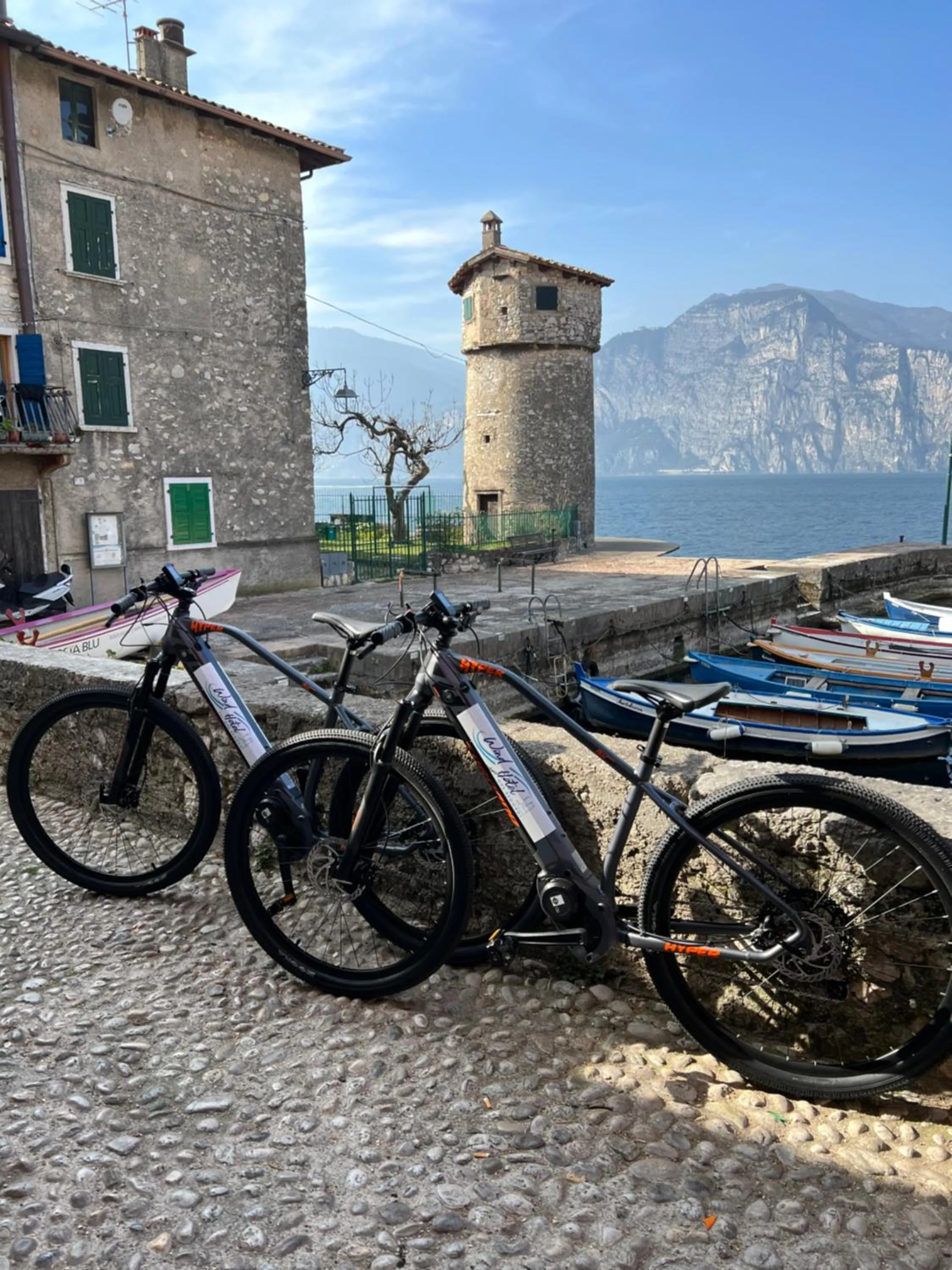 Cycling in Wind Hotel
