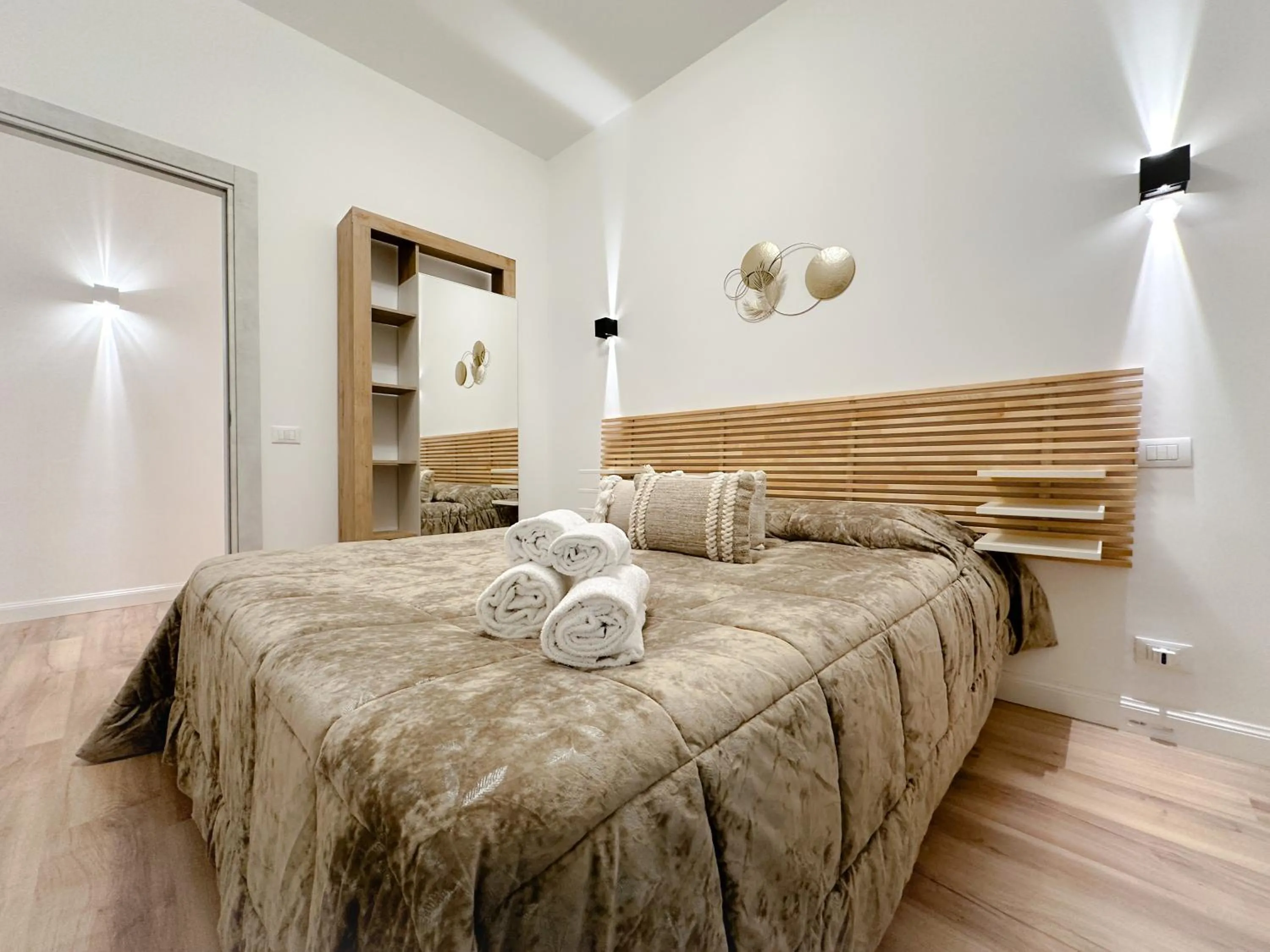Bed in Colosseum Luxury Guest House