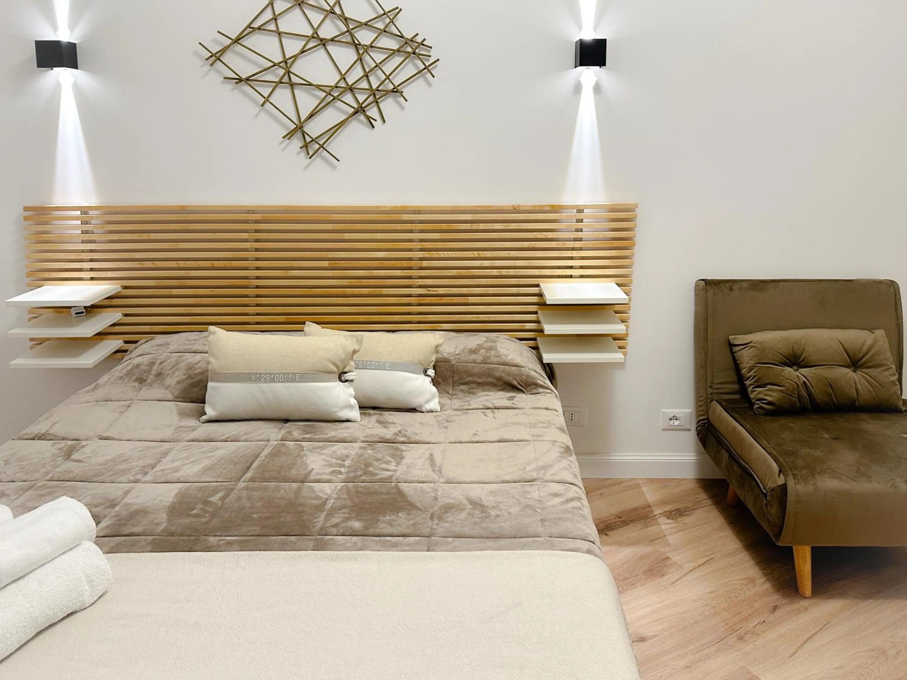 Bed in Colosseum Luxury Guest House