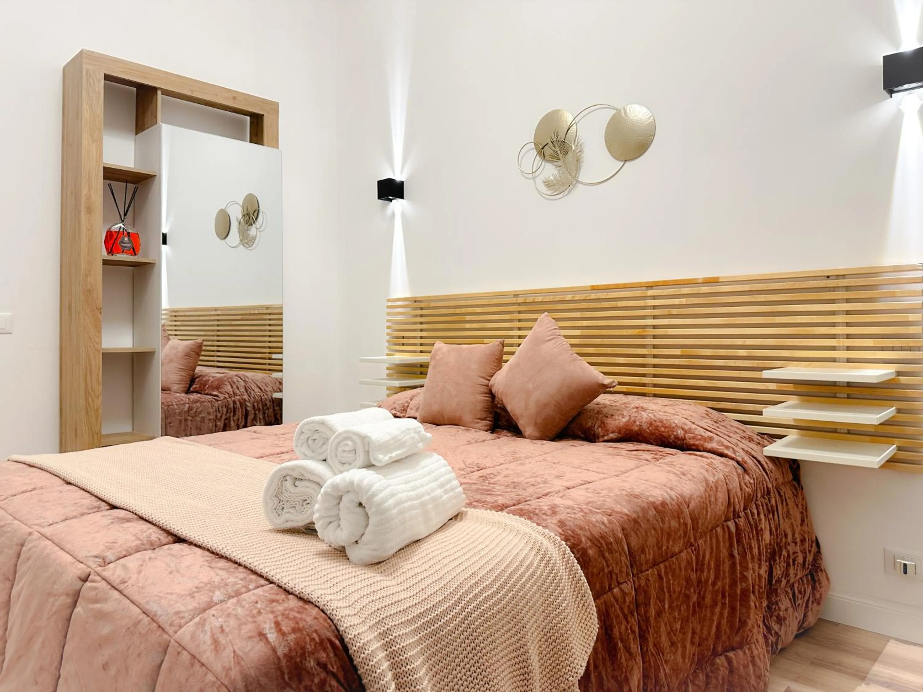 Bed in Colosseum Luxury Guest House