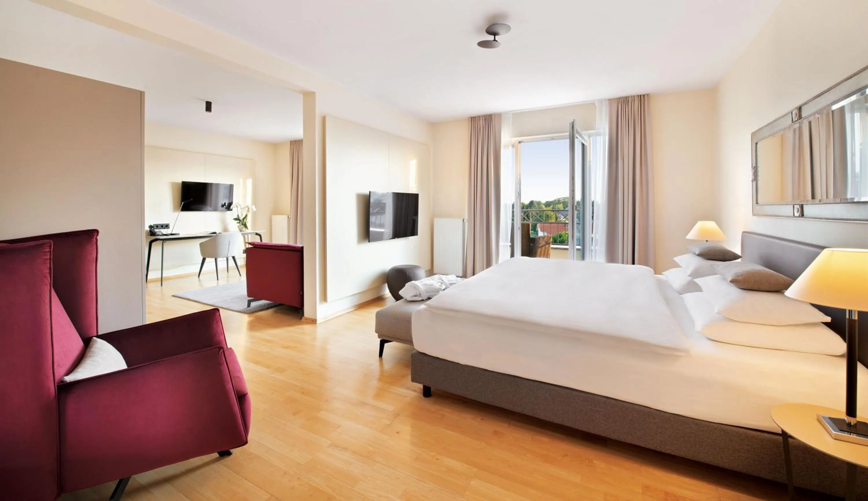 Living room, Bed in Hotel Villa Medici