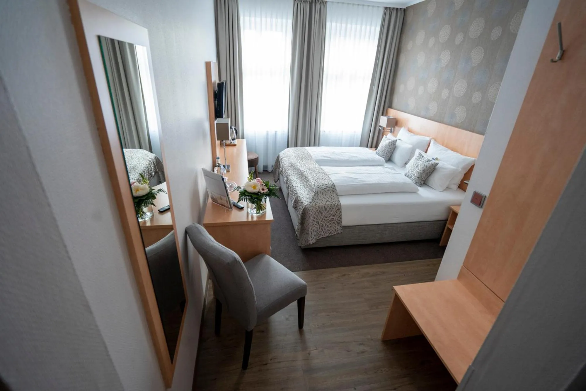 Bed in Hotel Stadt Lüdenscheid