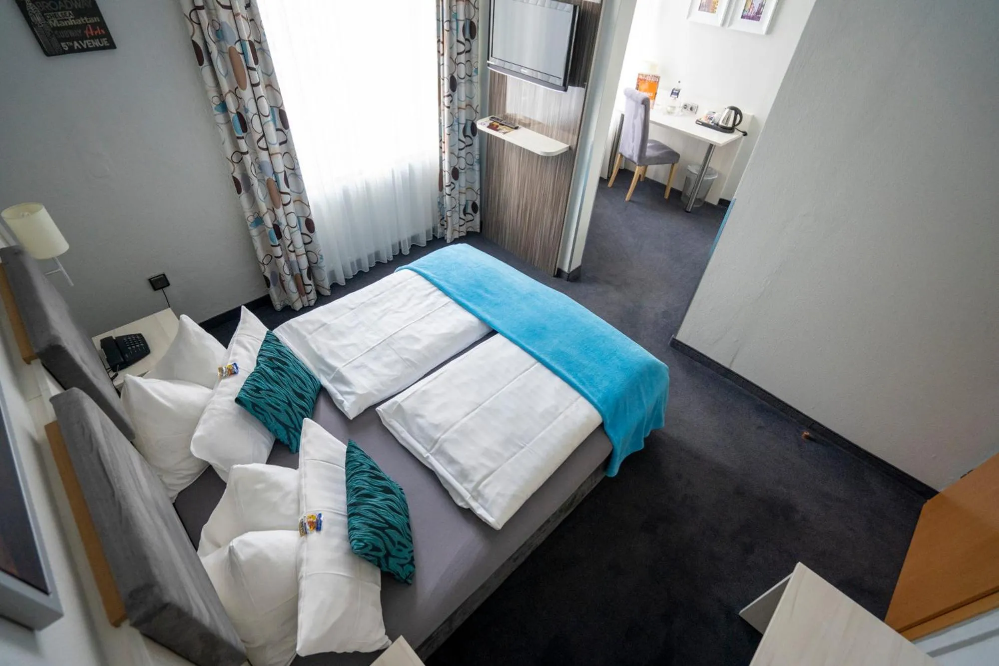 Bed in Hotel Stadt Lüdenscheid