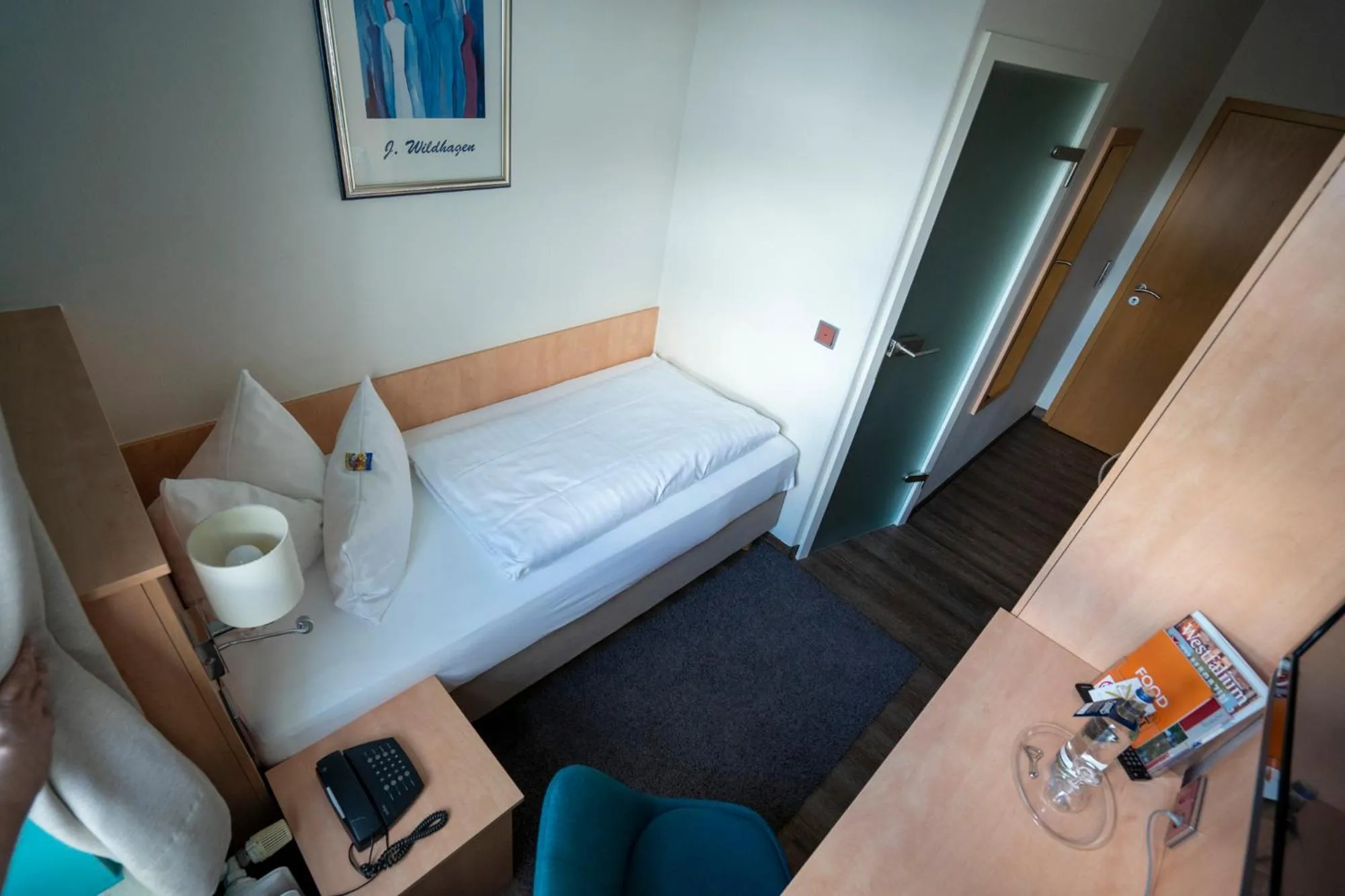 Bed in Hotel Stadt Lüdenscheid