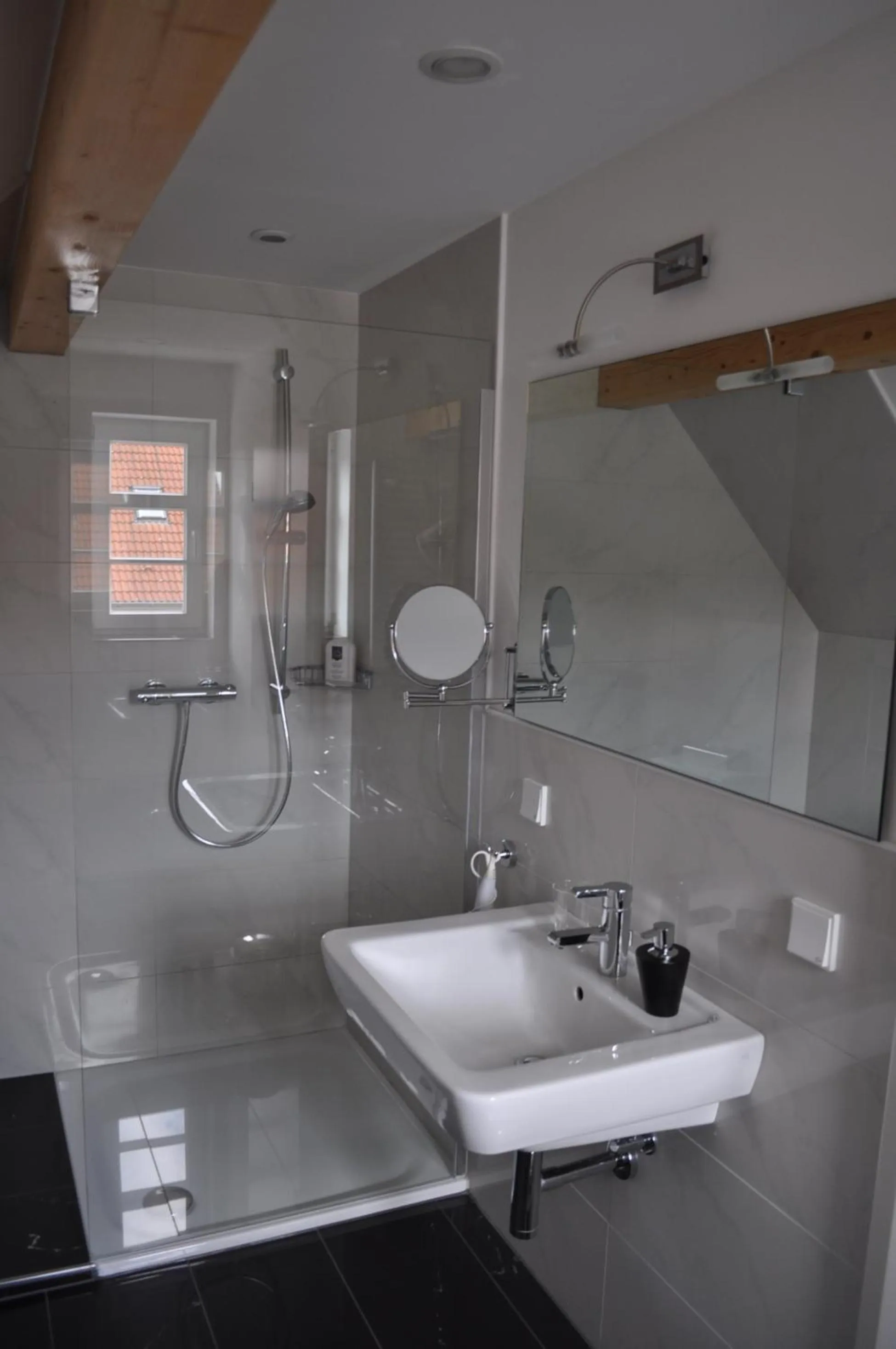 Bathroom in Romantik Hotel Zum Rosenhof