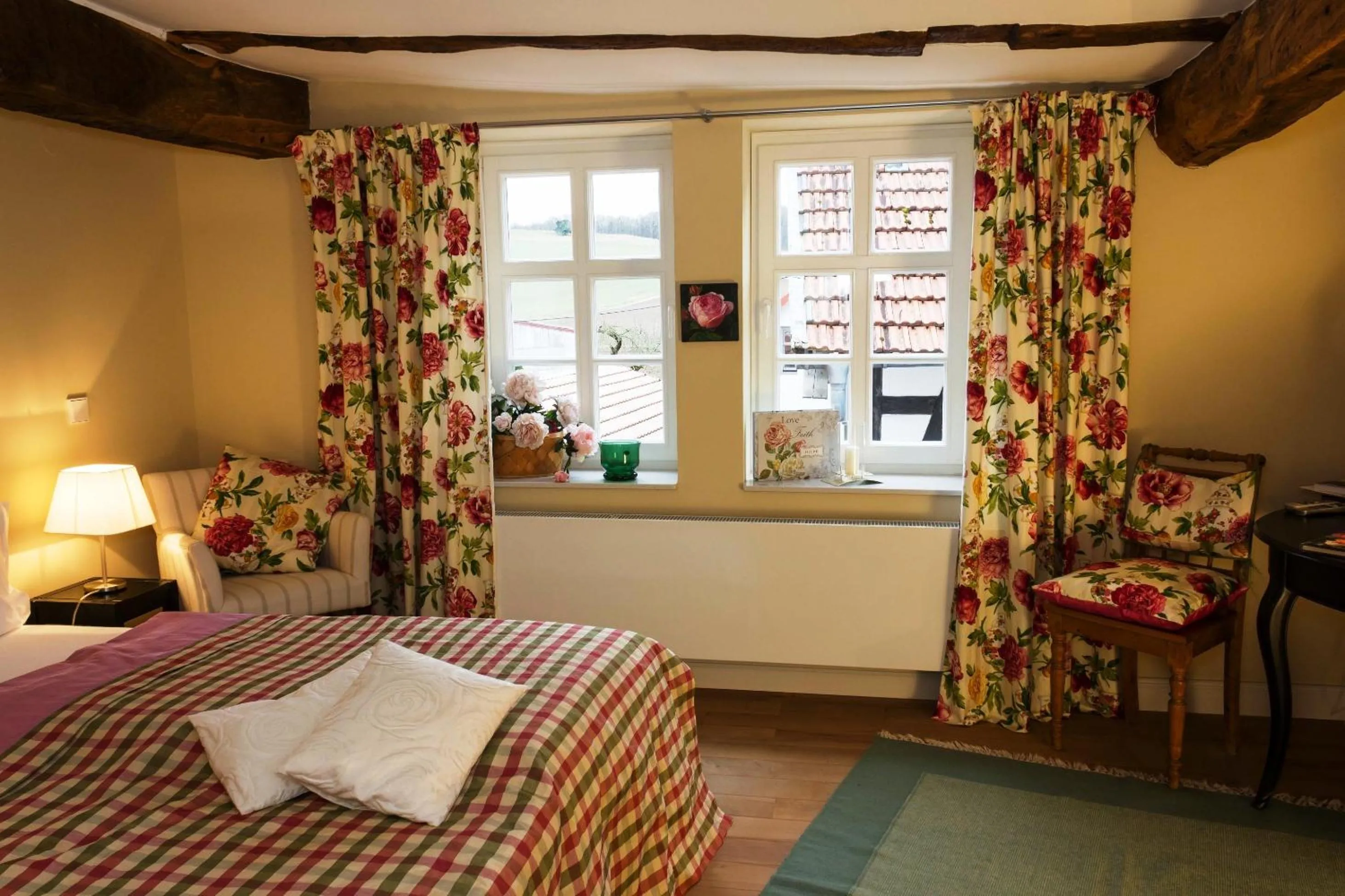 Photo of the whole room in Romantik Hotel Zum Rosenhof