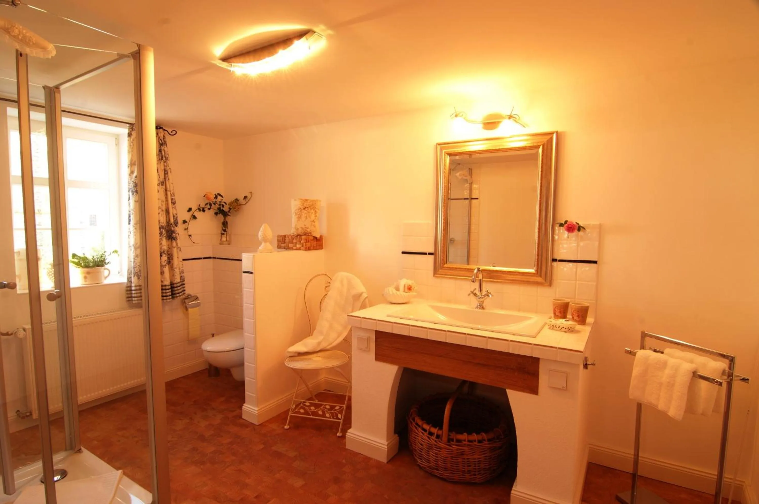 Bathroom in Romantik Hotel Zum Rosenhof