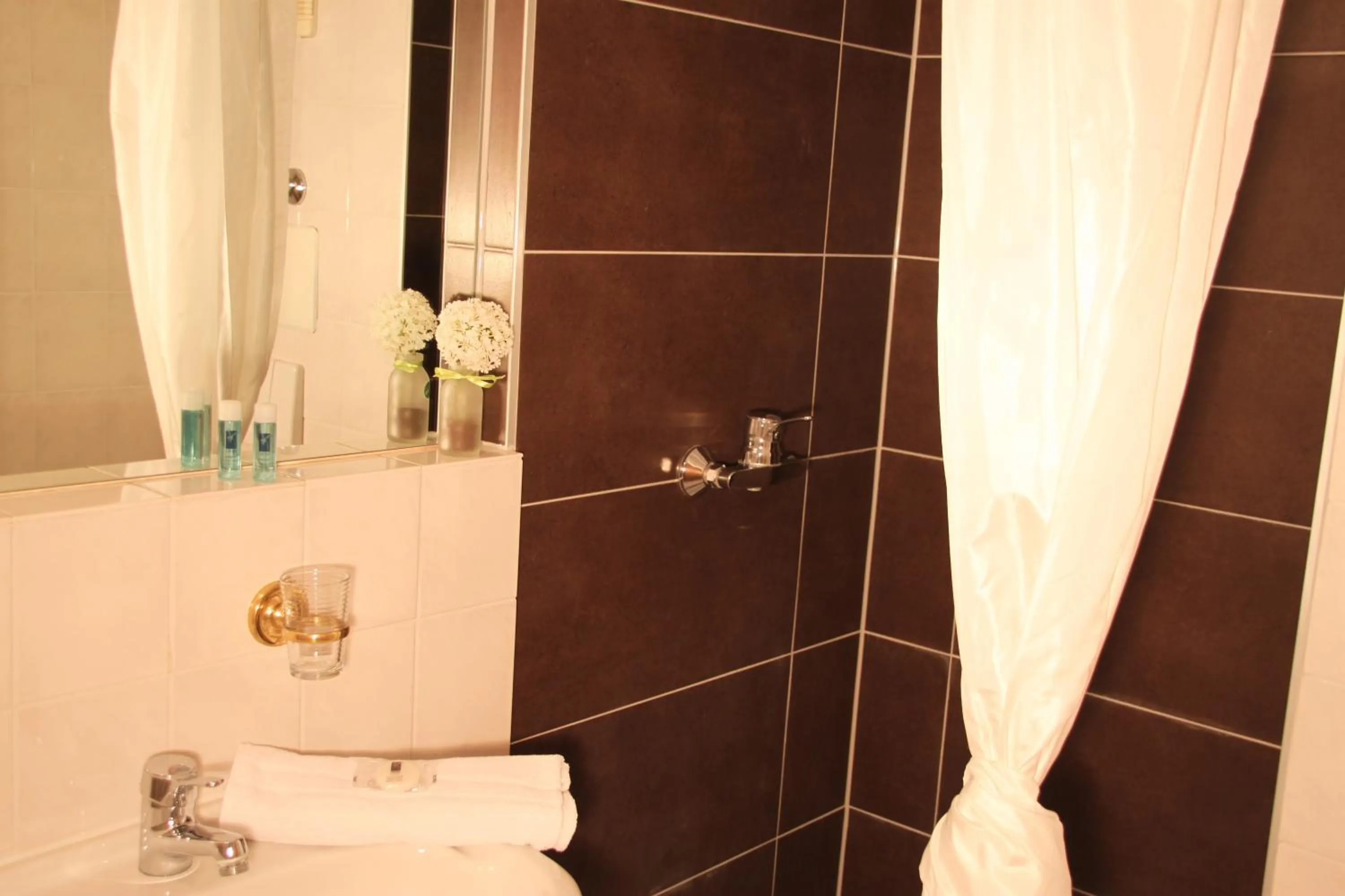 Bathroom in Hotel Leo Mühlhausen