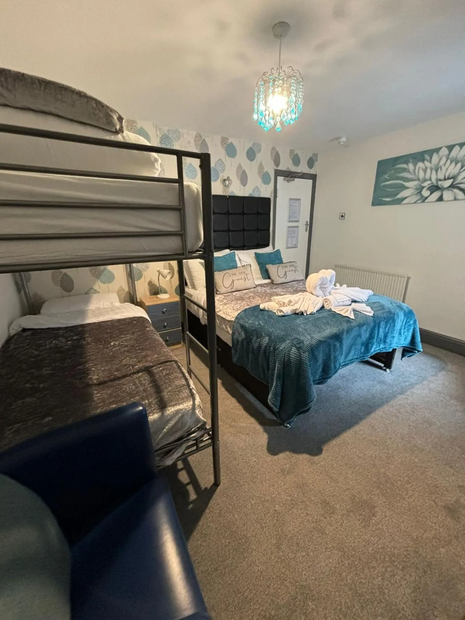 Bedroom, Bed in Kings Boutique Hotel