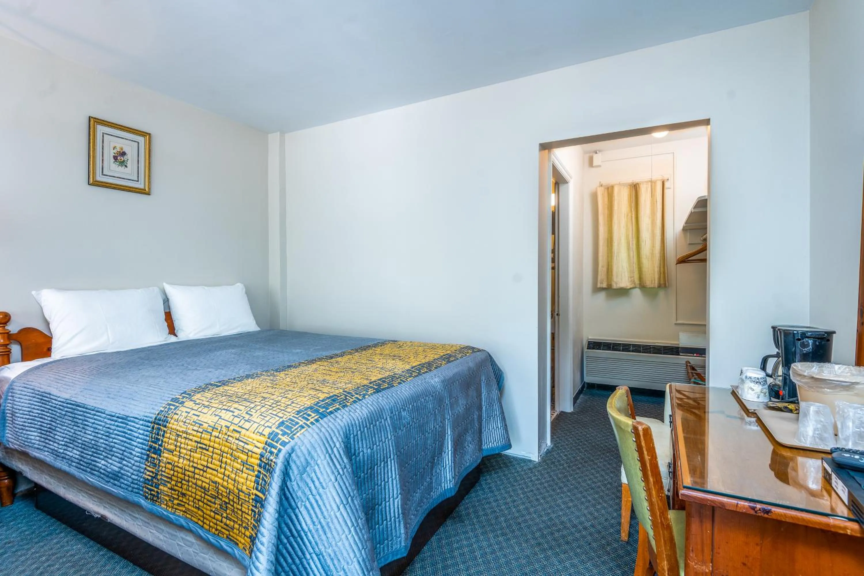 Parkway Inn