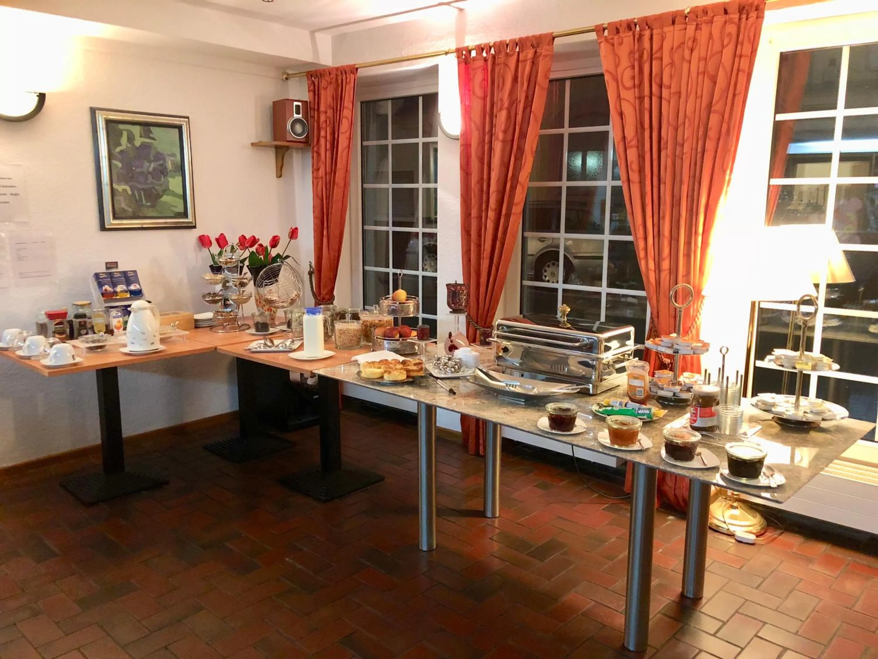 Food and drinks in Hotel Kölner Hof