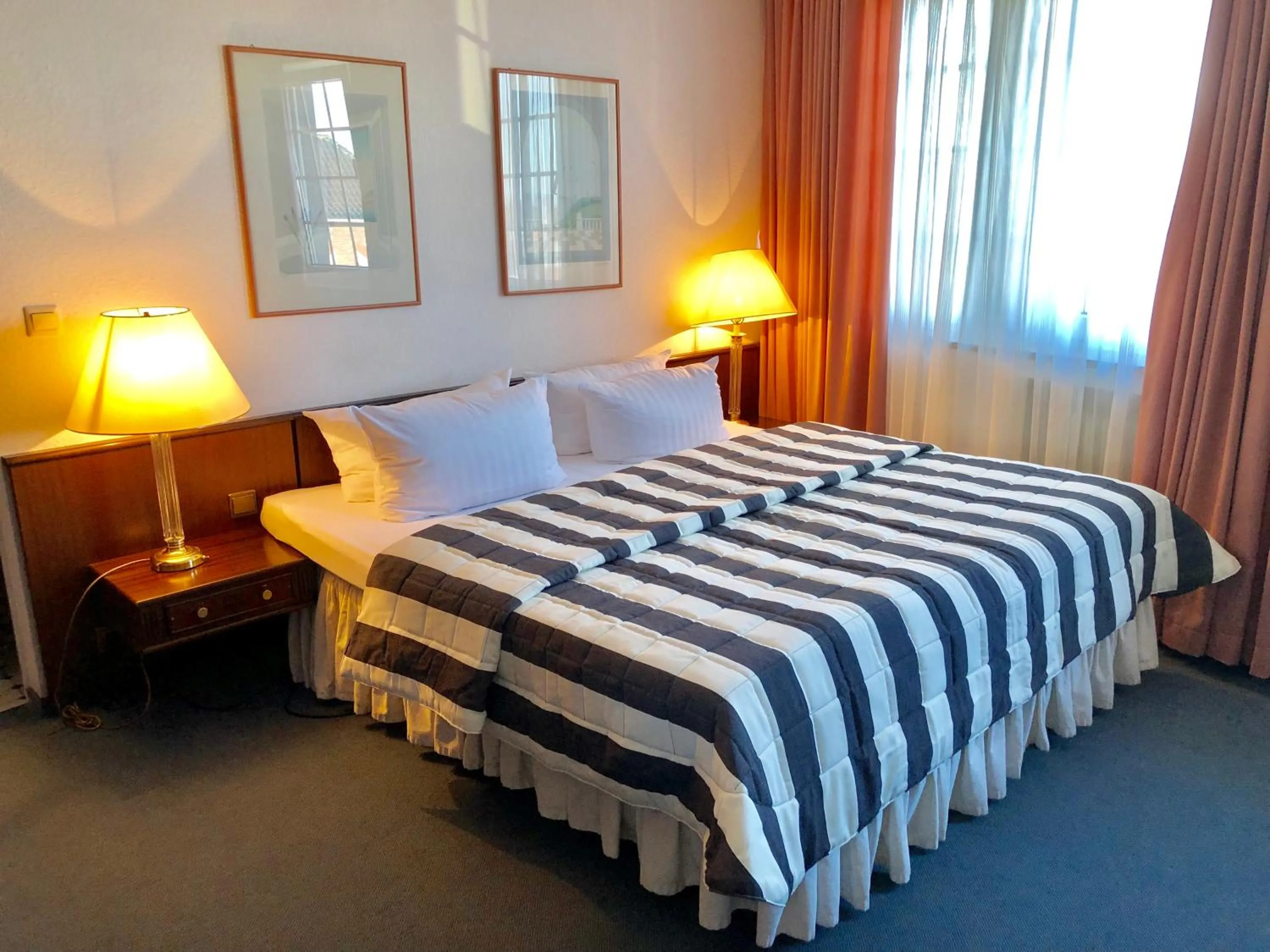 Decorative detail, Bed in Hotel Kölner Hof