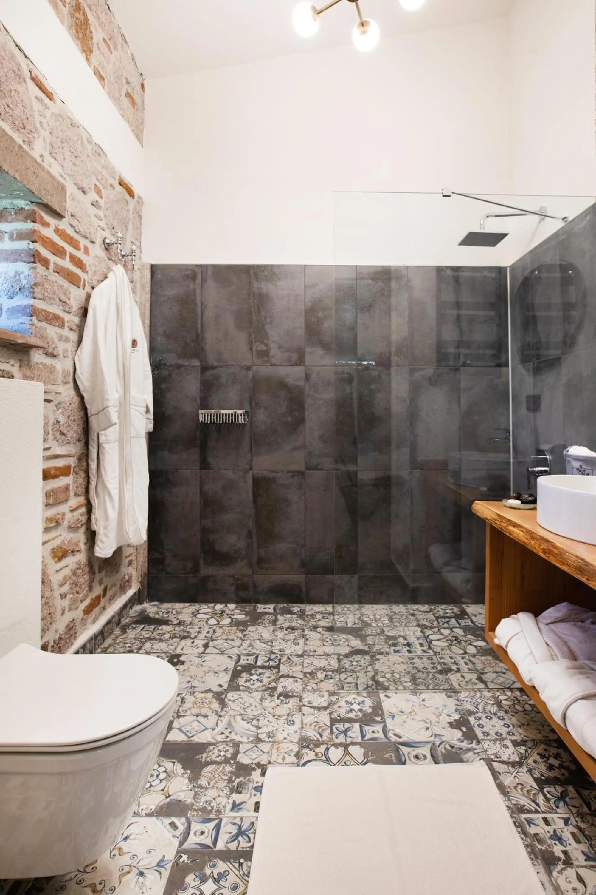 Shower in Marlo Ayvalık 12 Plus Adult Only