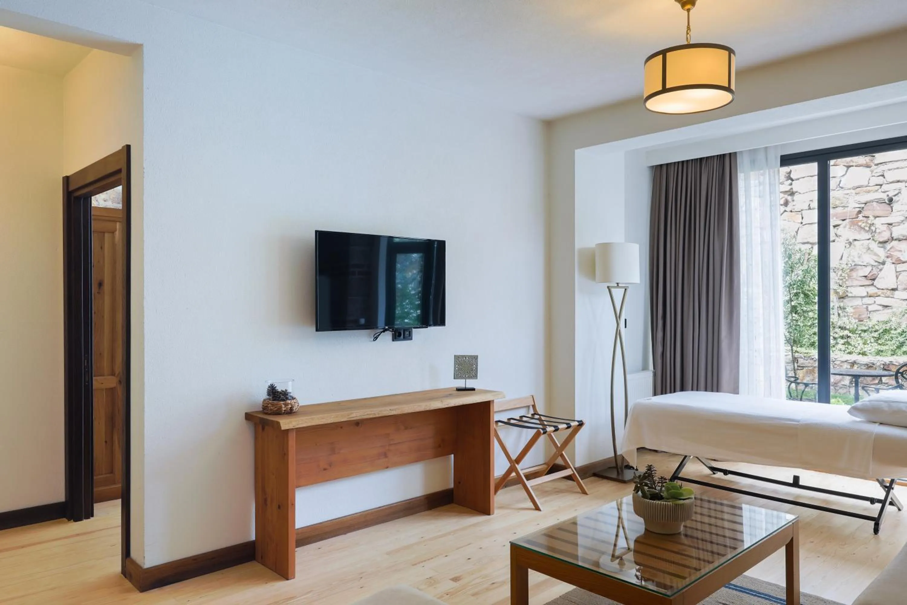 TV and multimedia, Bed in Marlo Ayvalık 12 Plus Adult Only