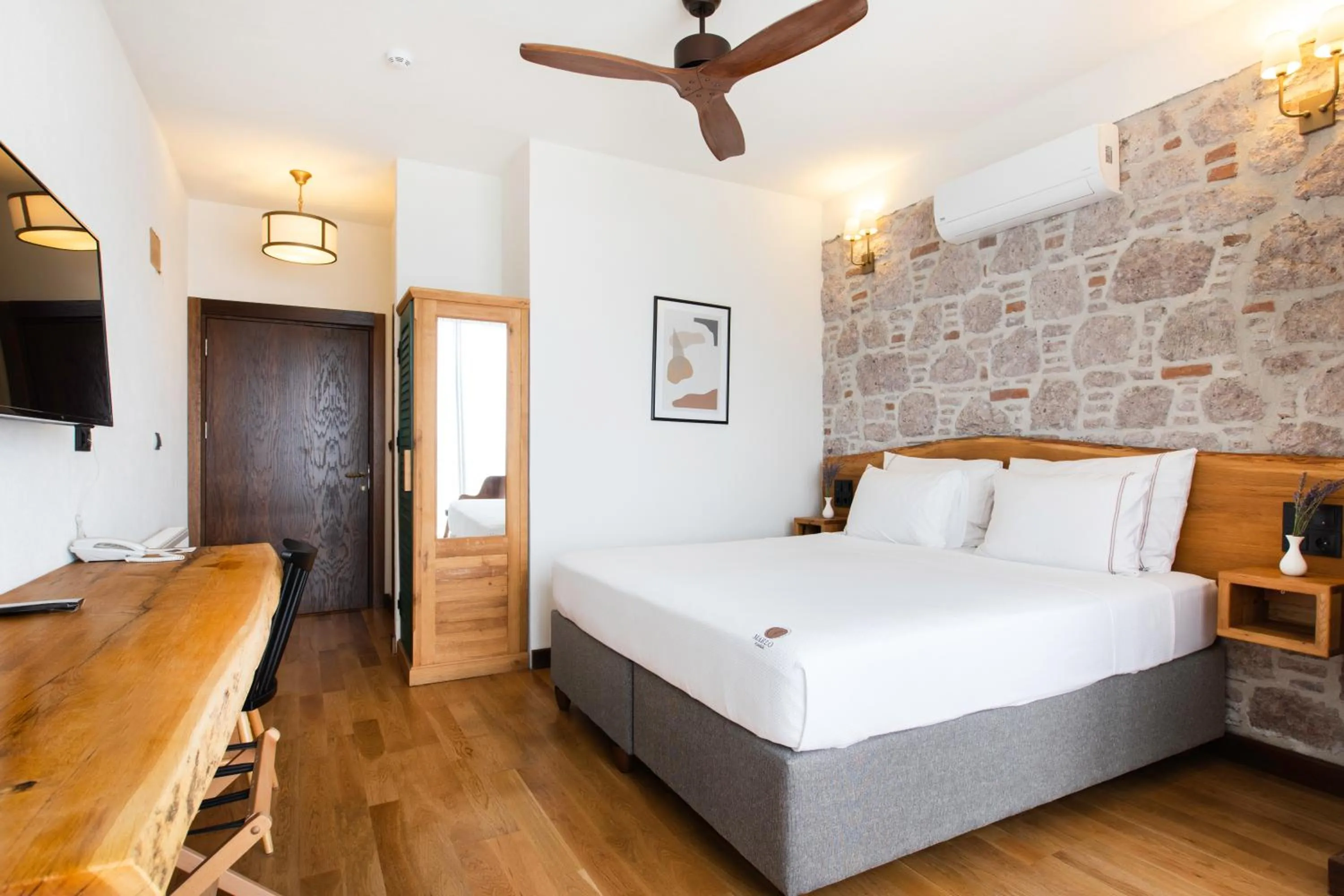 Bed in Marlo Ayvalık 12 Plus Adult Only