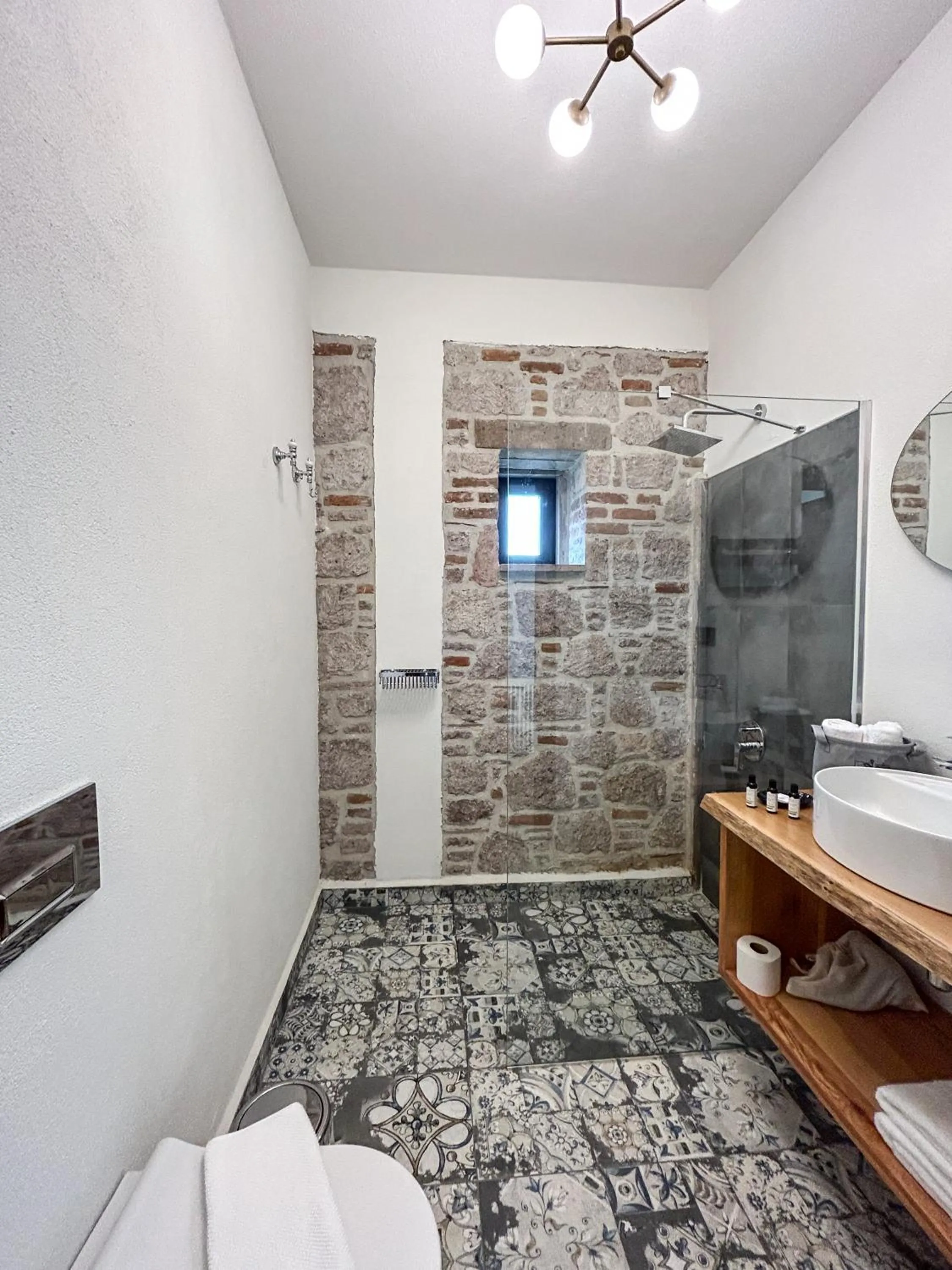 Shower in Marlo Ayvalık 12 Plus Adult Only