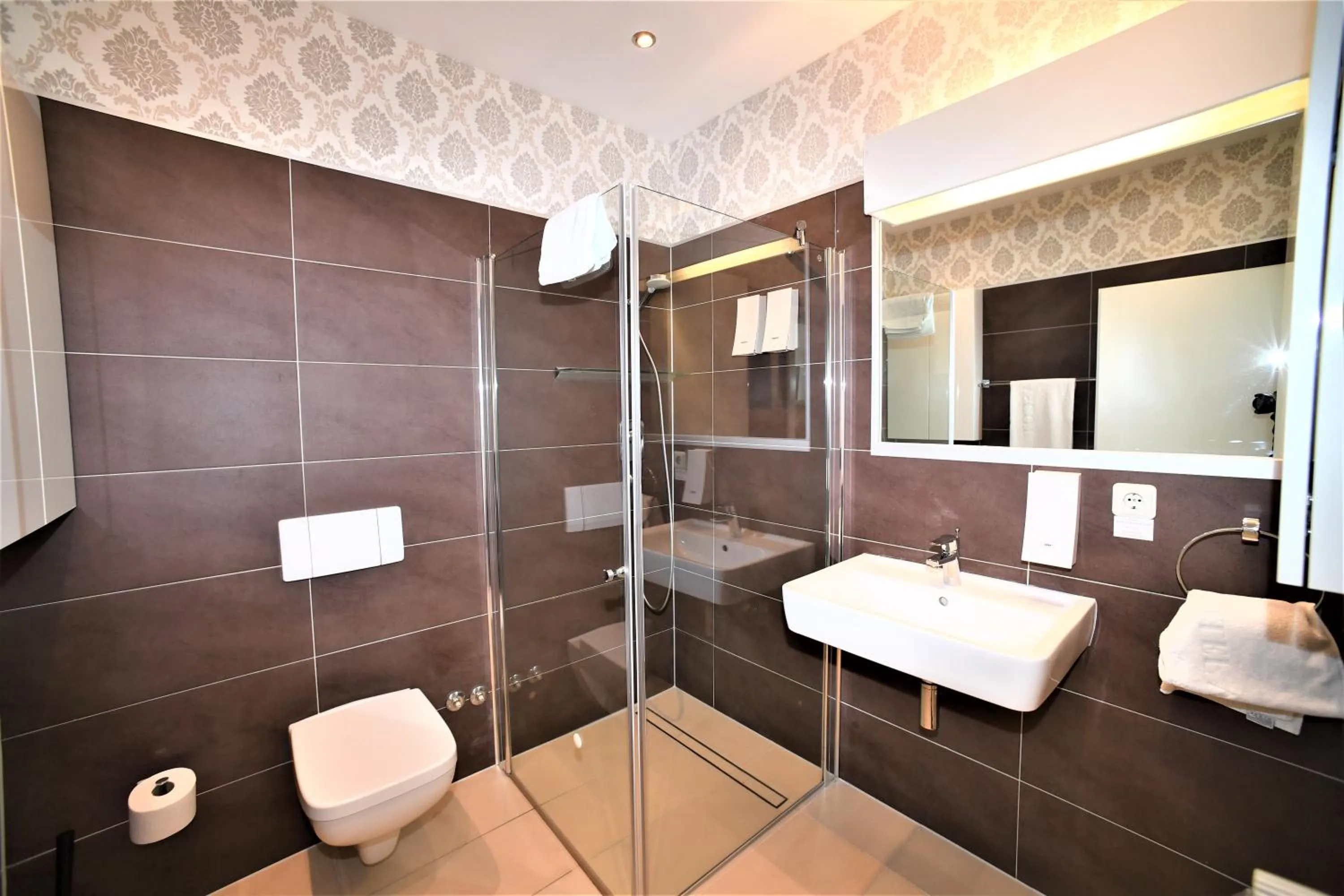 Bathroom in Ascot Hotel