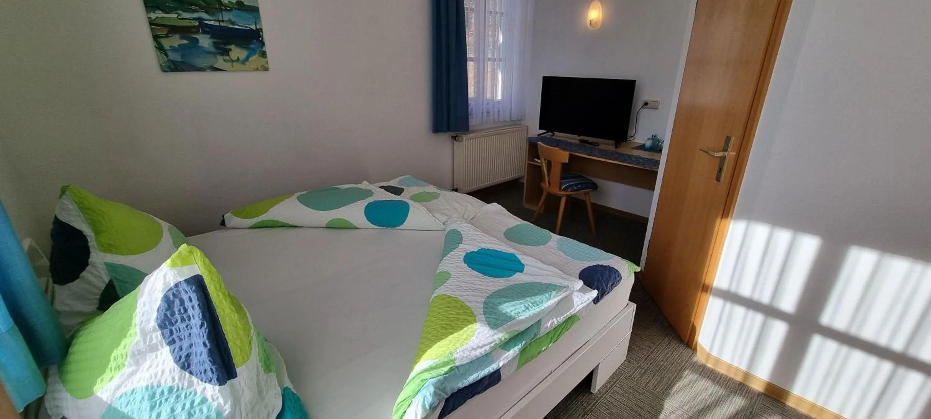 Photo of the whole room, Bed in Gasthof Landhaus Adorf