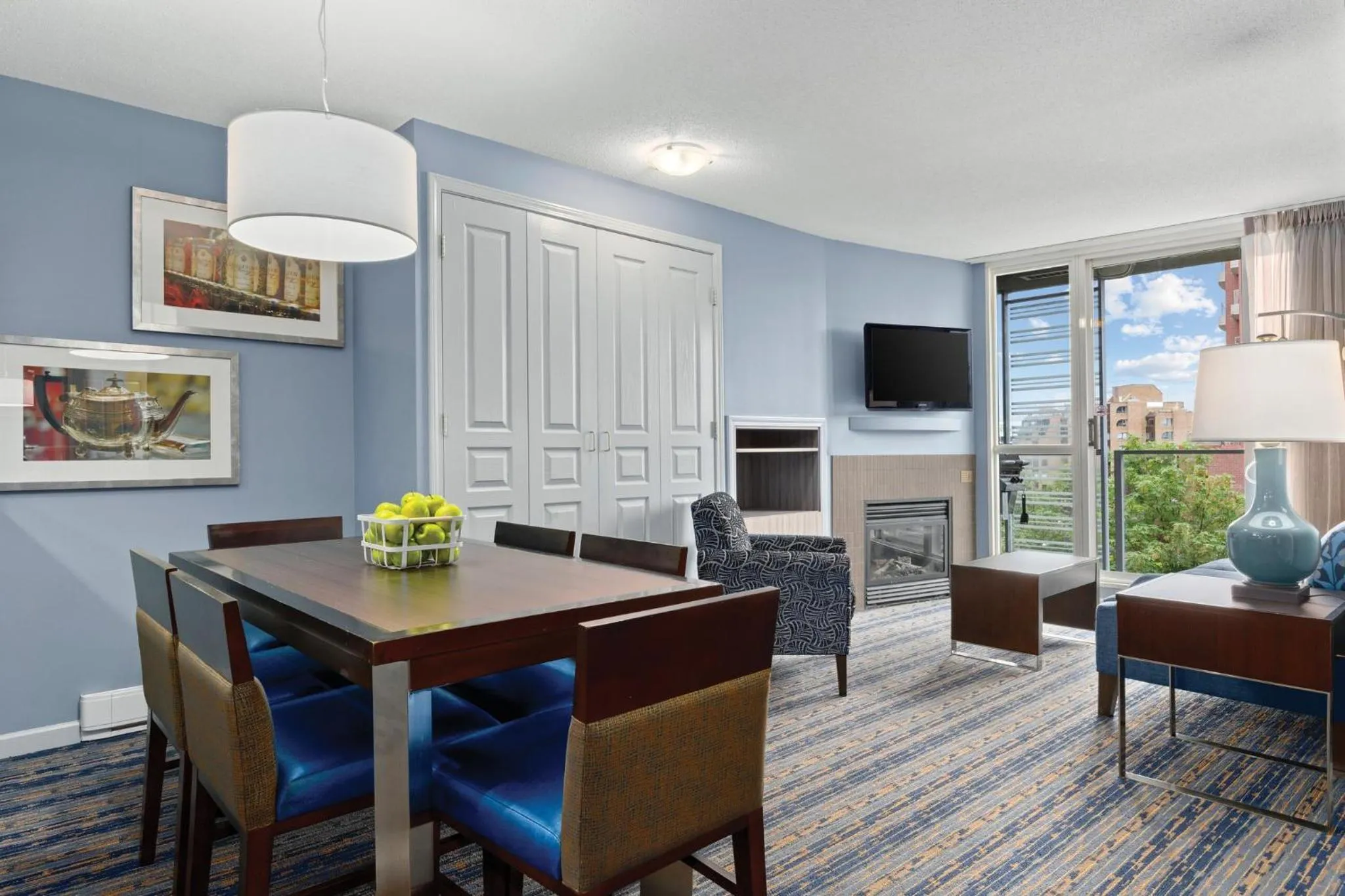 Restaurant/places to eat in WorldMark Victoria