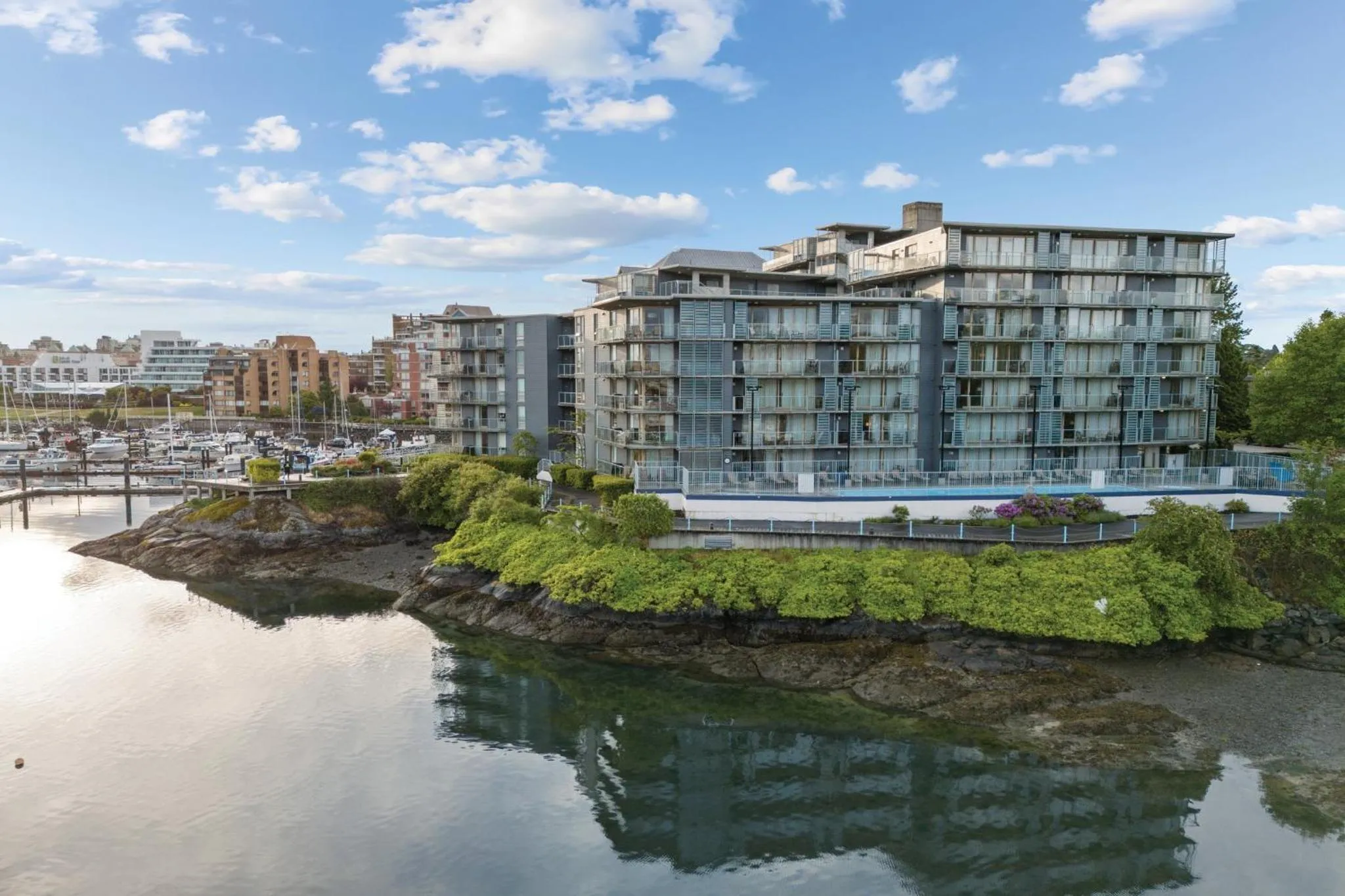 Property building in WorldMark Victoria