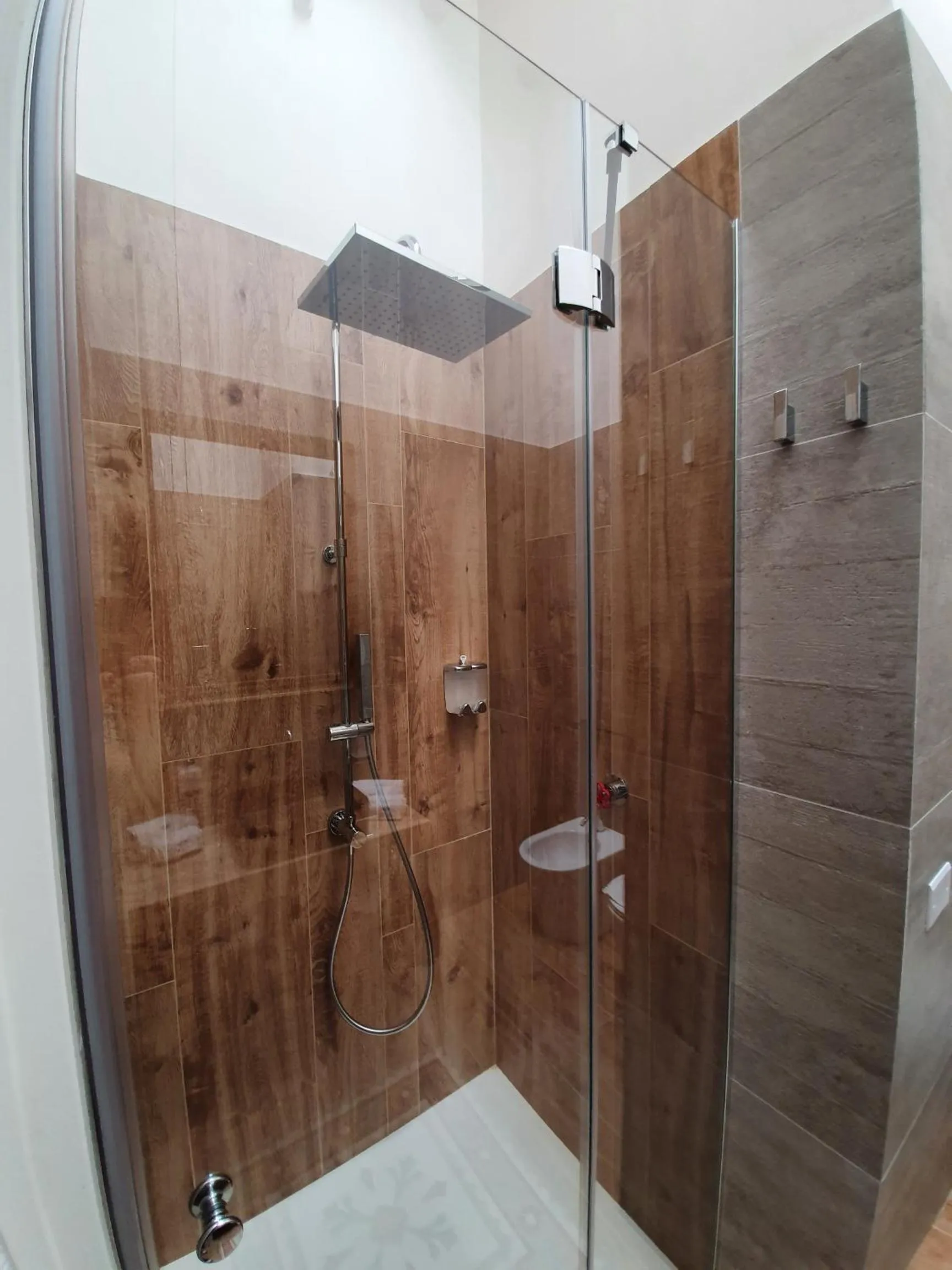 Shower in MY HOUSE LUXURY HOME