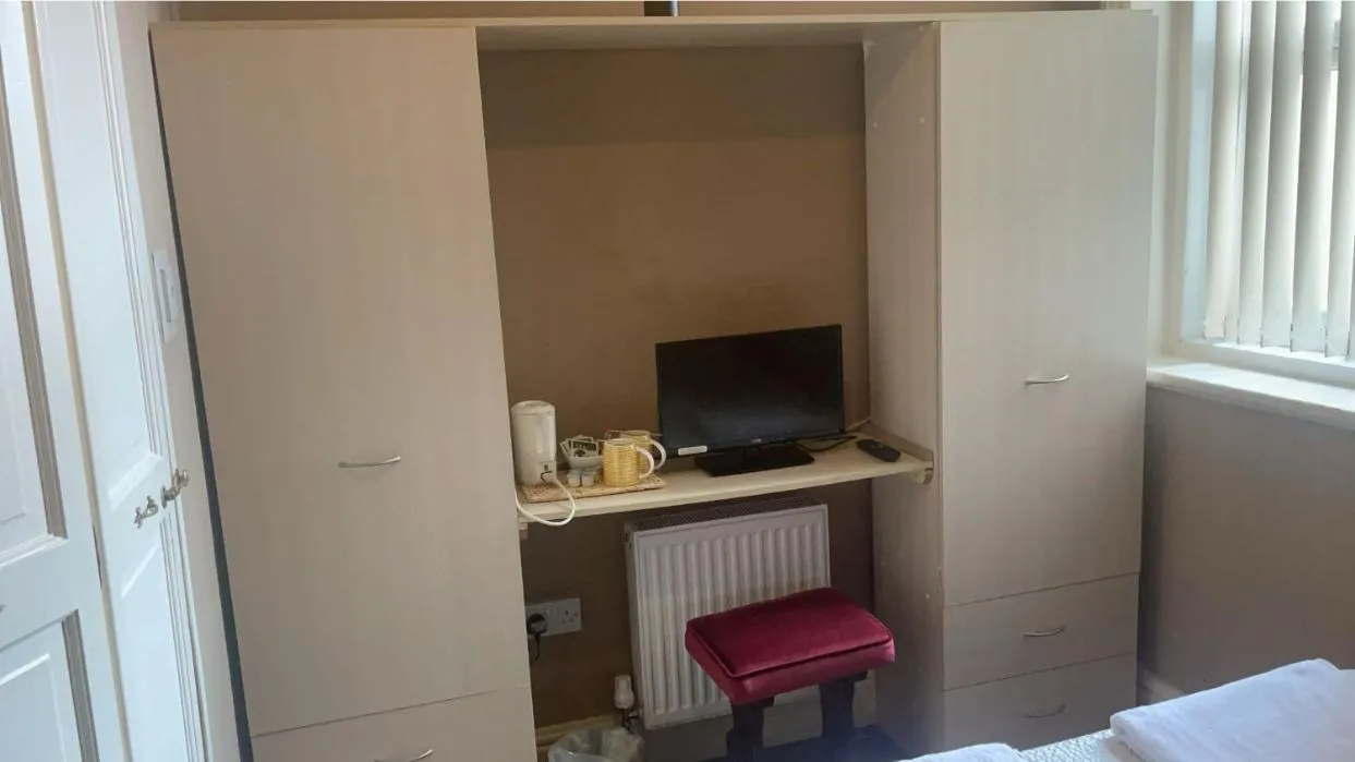 Coffee/tea facilities in White Moon Hotel