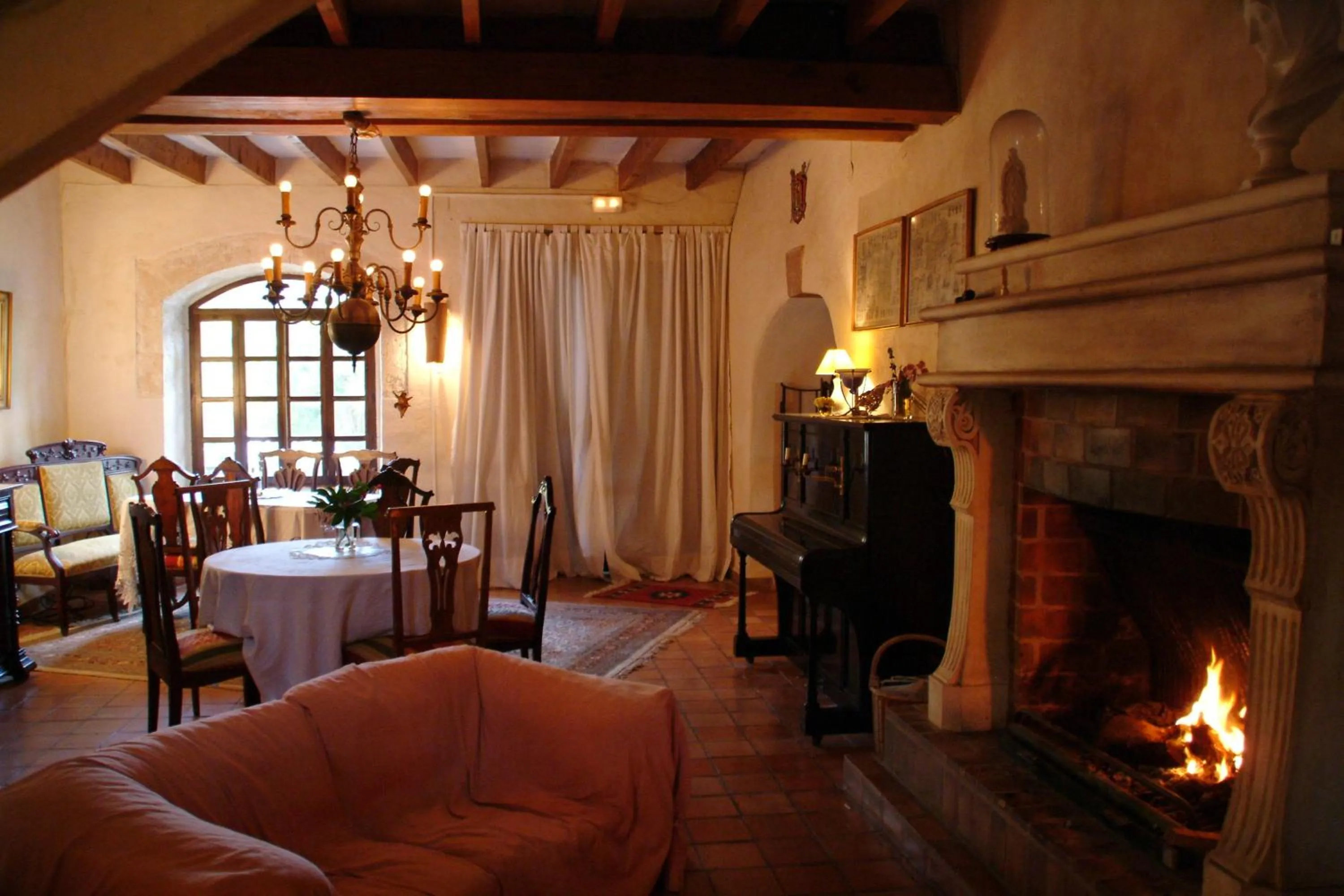 Restaurant/places to eat in Son Baulo