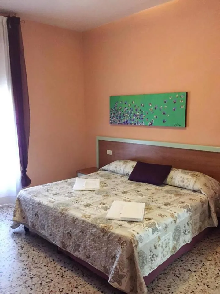 Bed in Hotel San Donnino