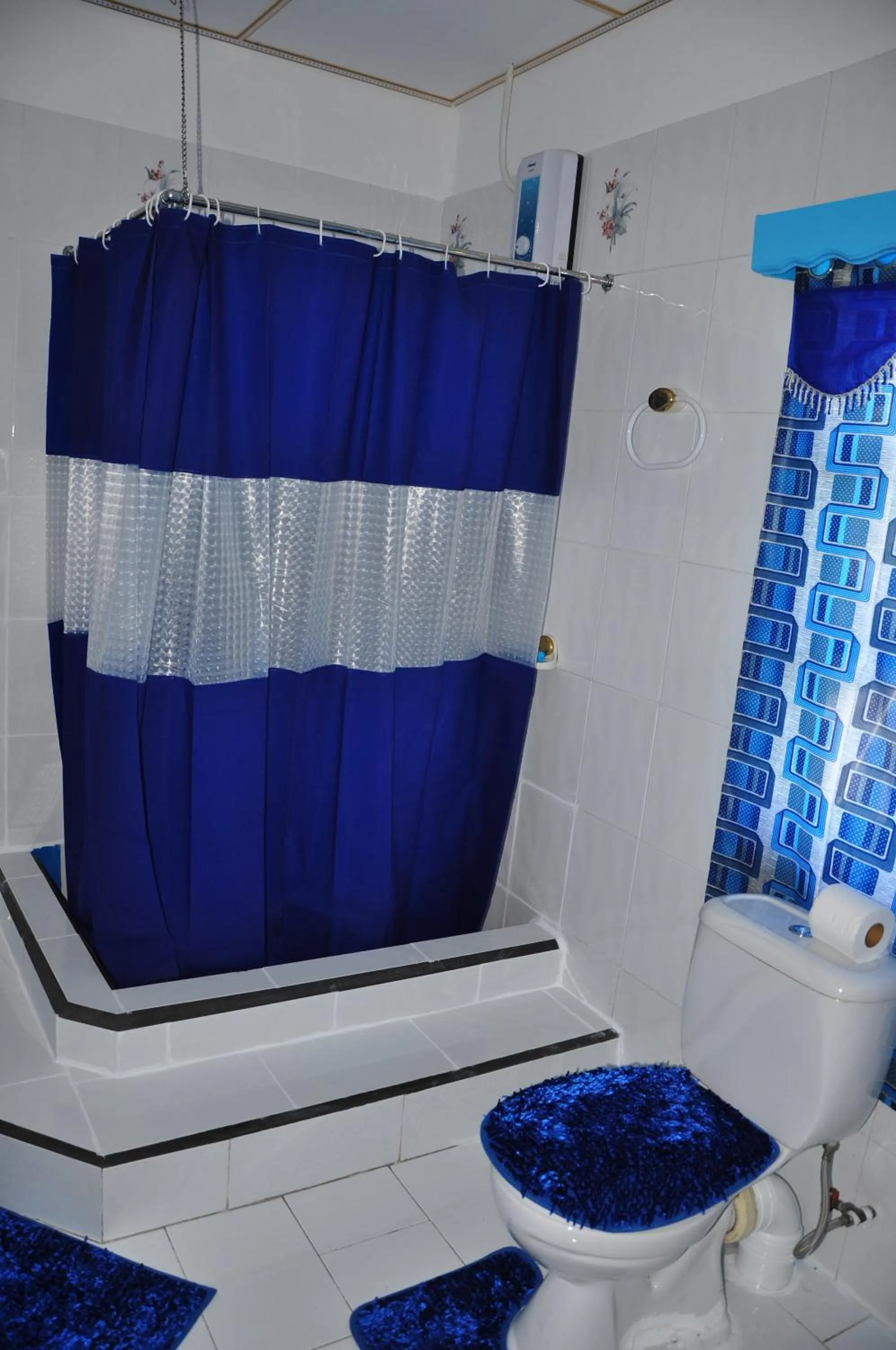 Bathroom in Le Chateau Bleu