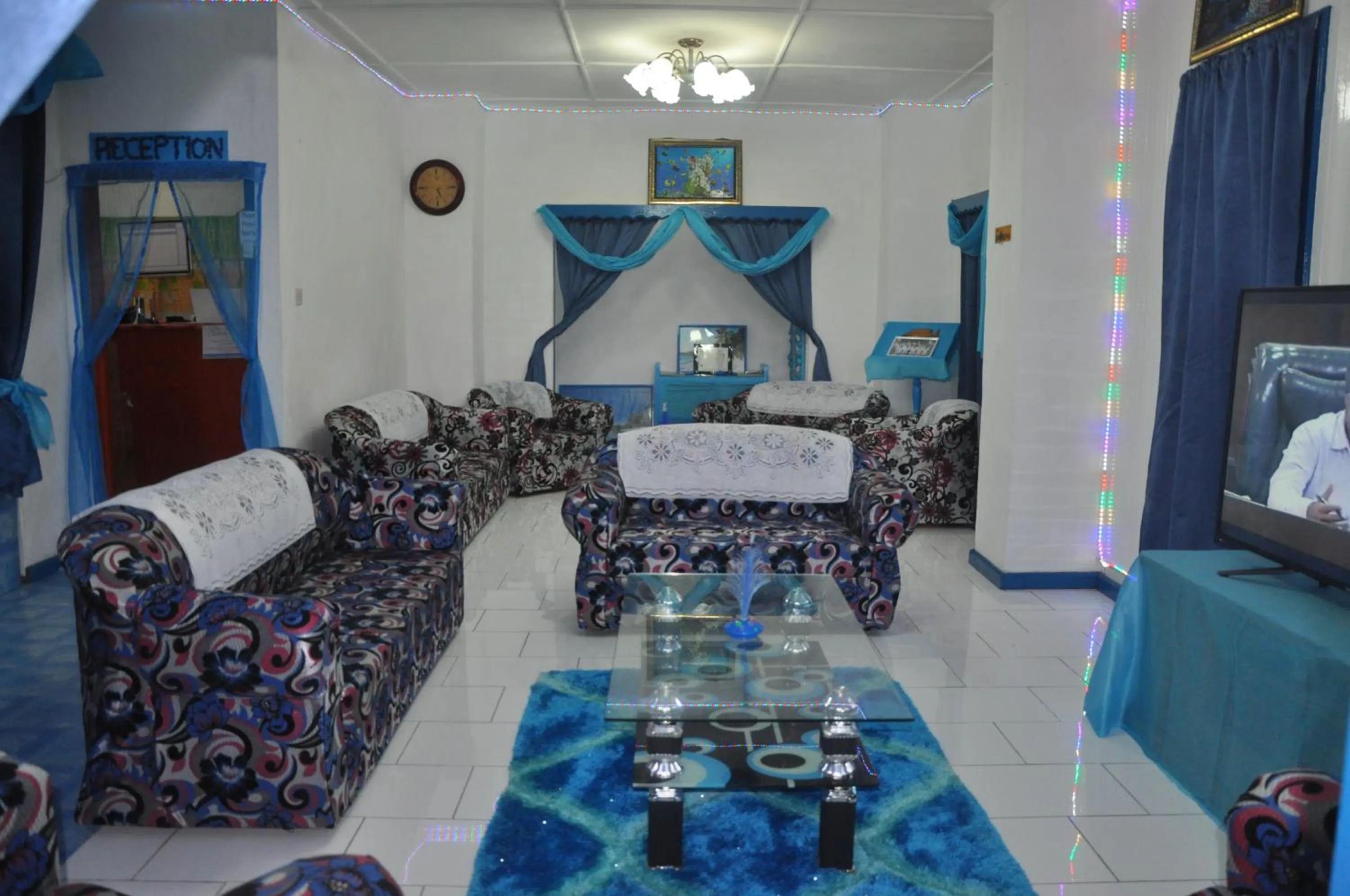 TV and multimedia, Bed in Le Chateau Bleu