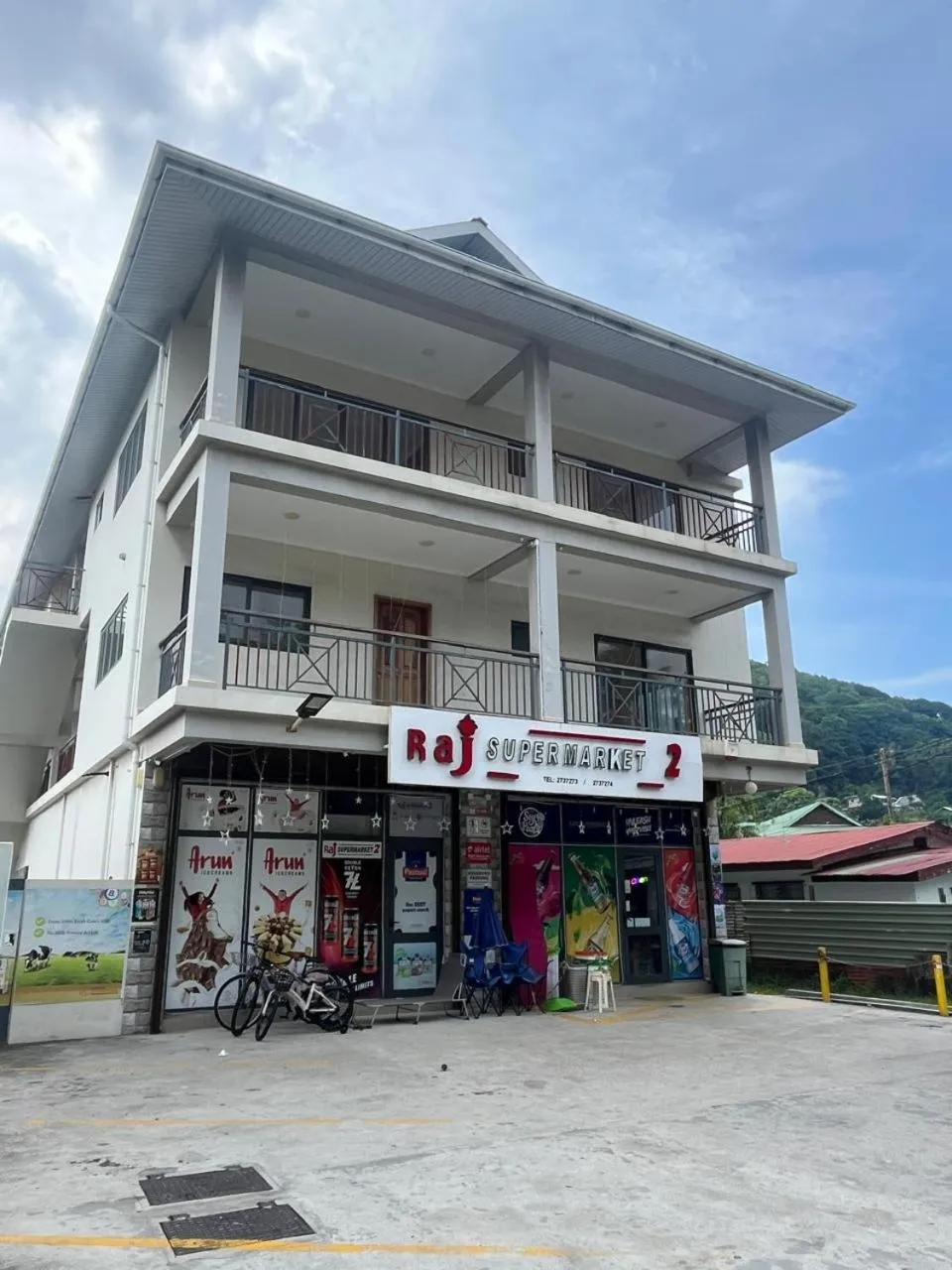 Supermarket/grocery shop in Le Chateau Bleu