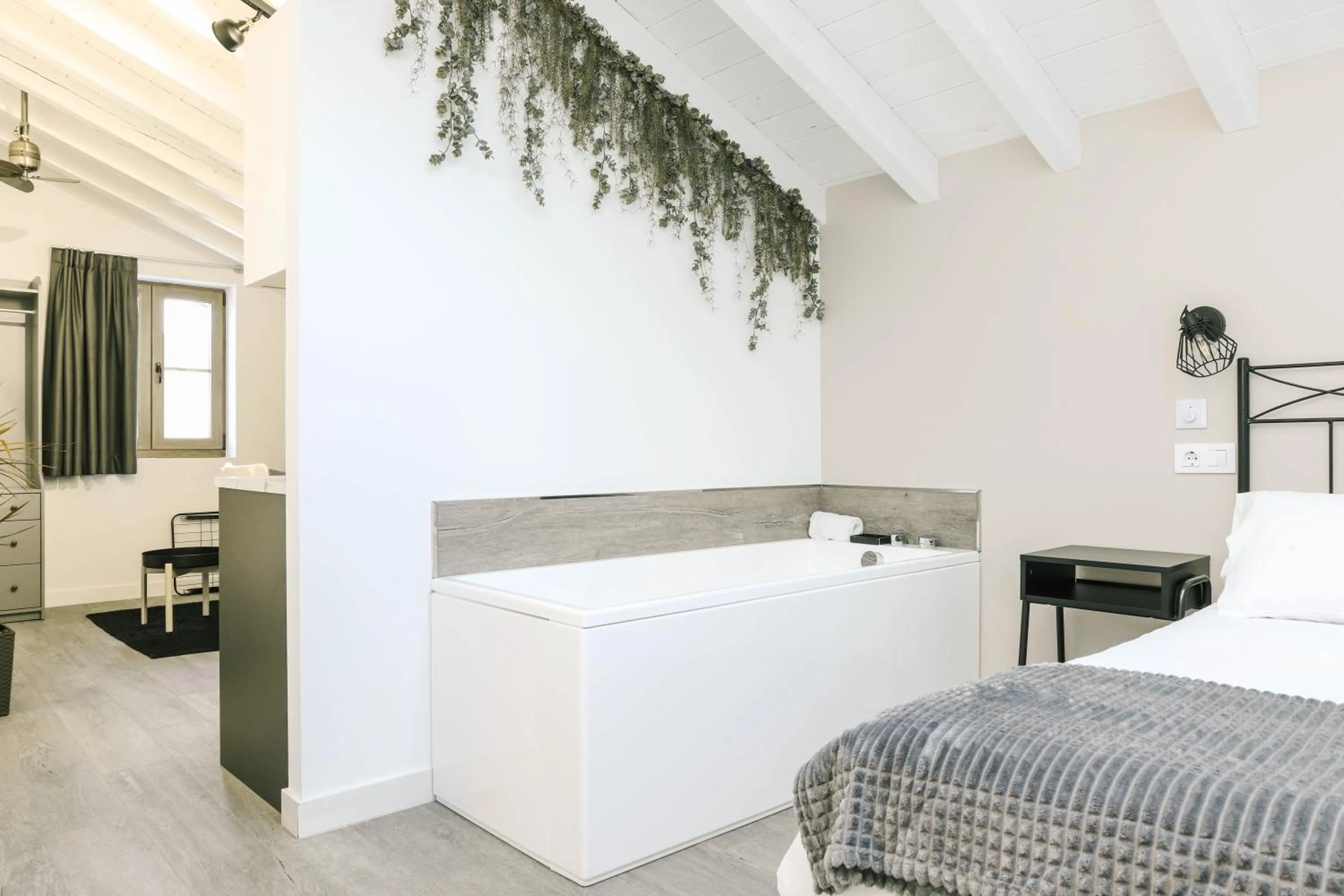 Hot Tub, Bed in Jardines Villaverde