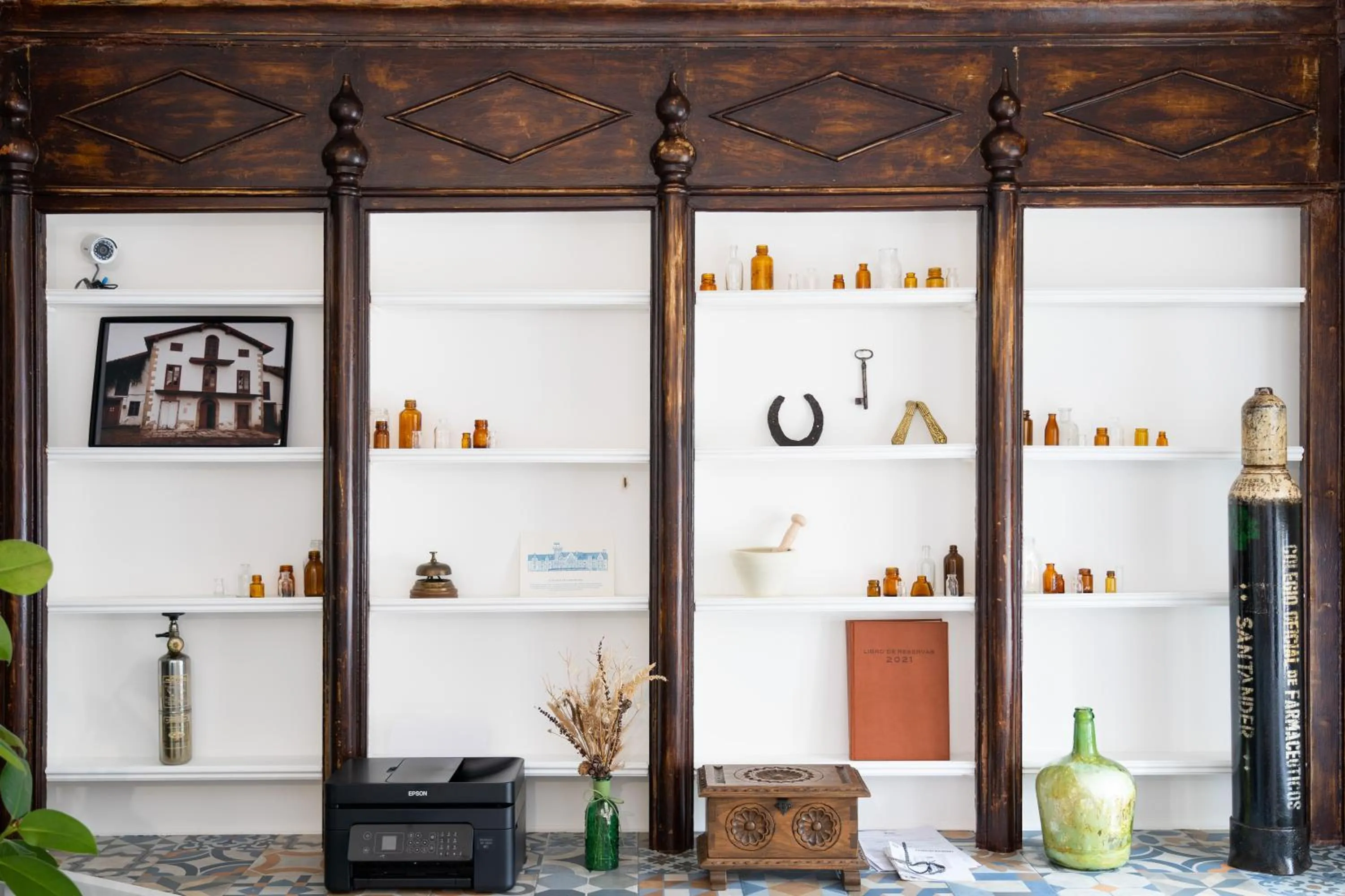 Property building in Jardines Villaverde